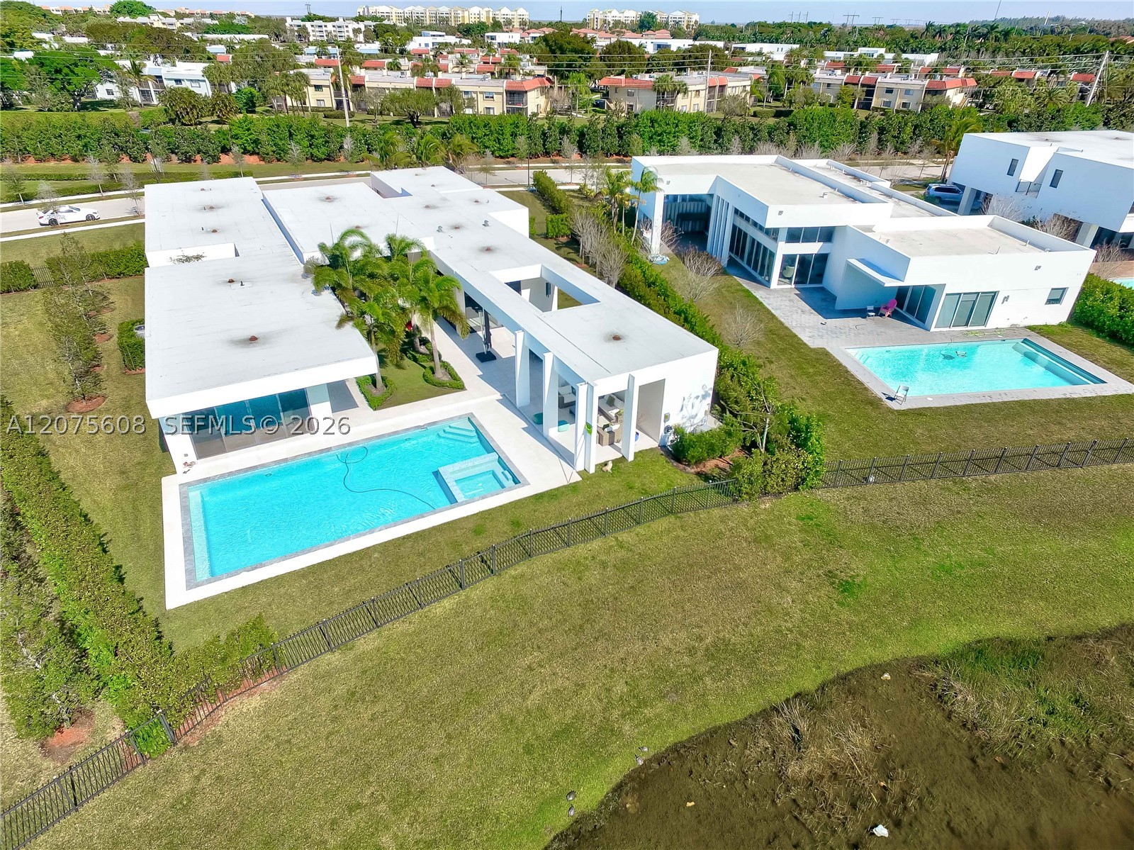 16600 Sunset Way, Weston FL 33326