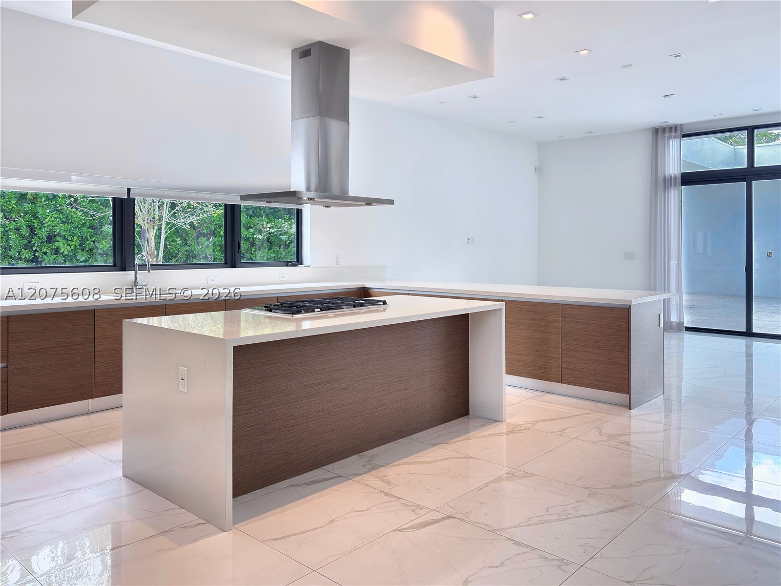 16600 Sunset Way, Weston FL 33326