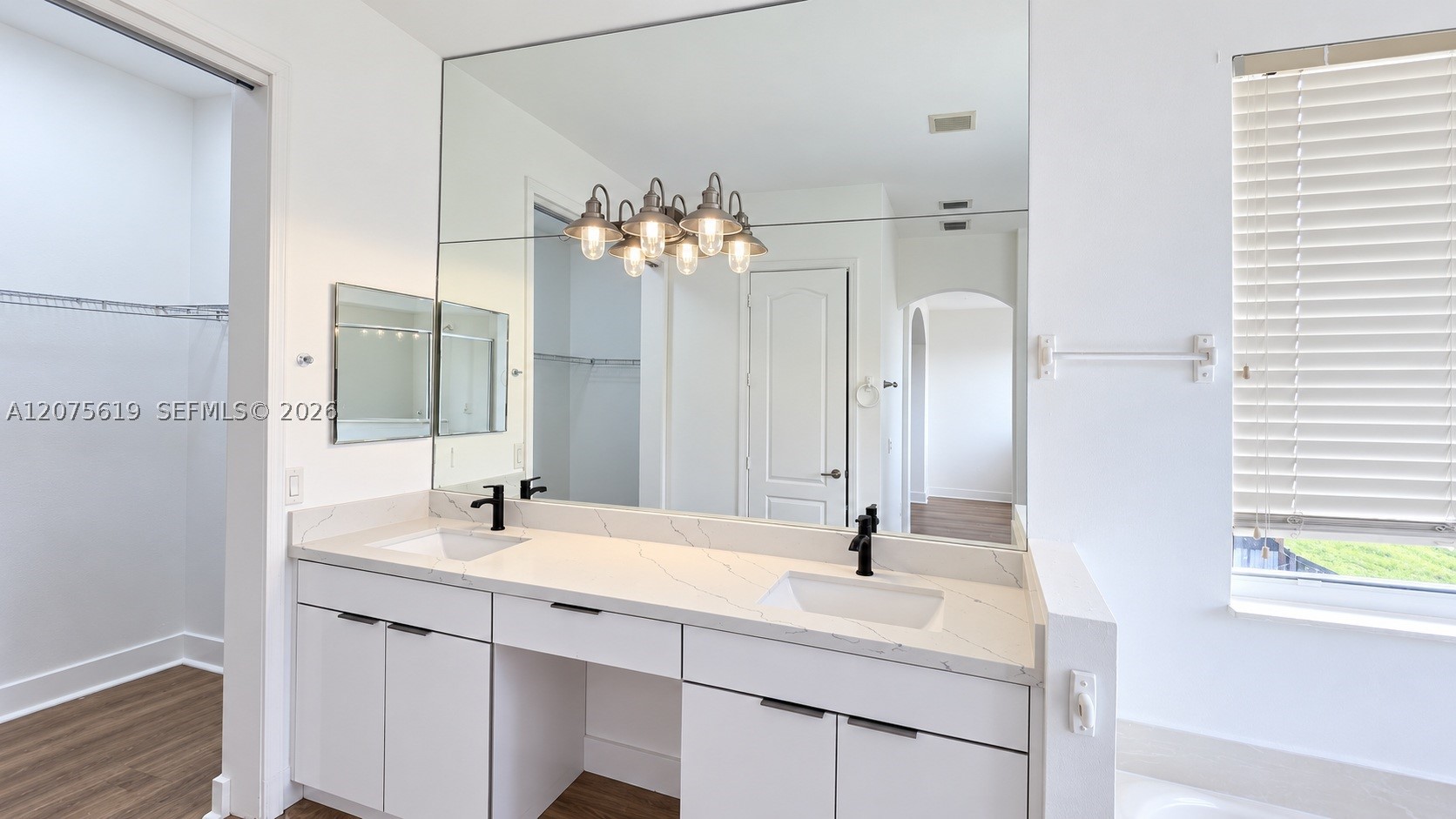 1934 NE 3rd #Ct, Homestead FL 33033