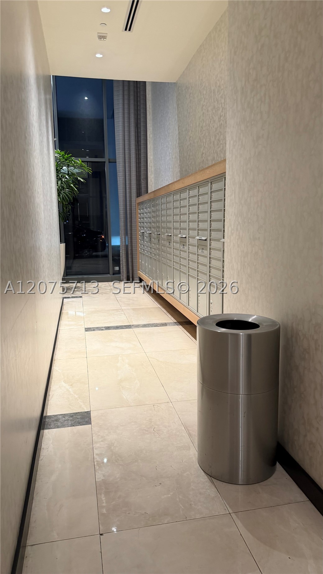 45 SW 9th St #1106, Miami FL 33130