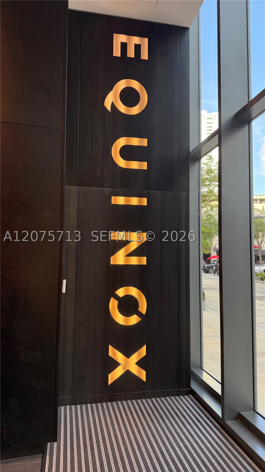 45 SW 9th St #1106, Miami FL 33130