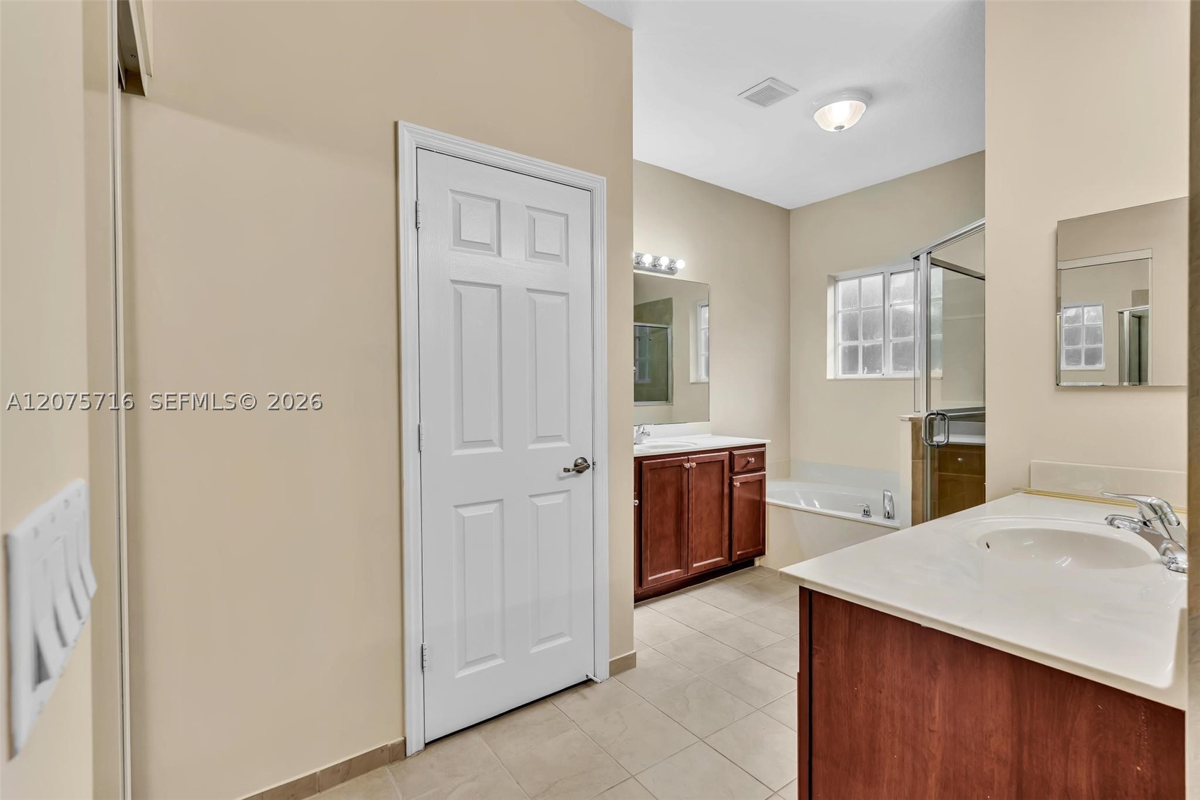3222 NW 31st Ter, Oakland Park FL 33309