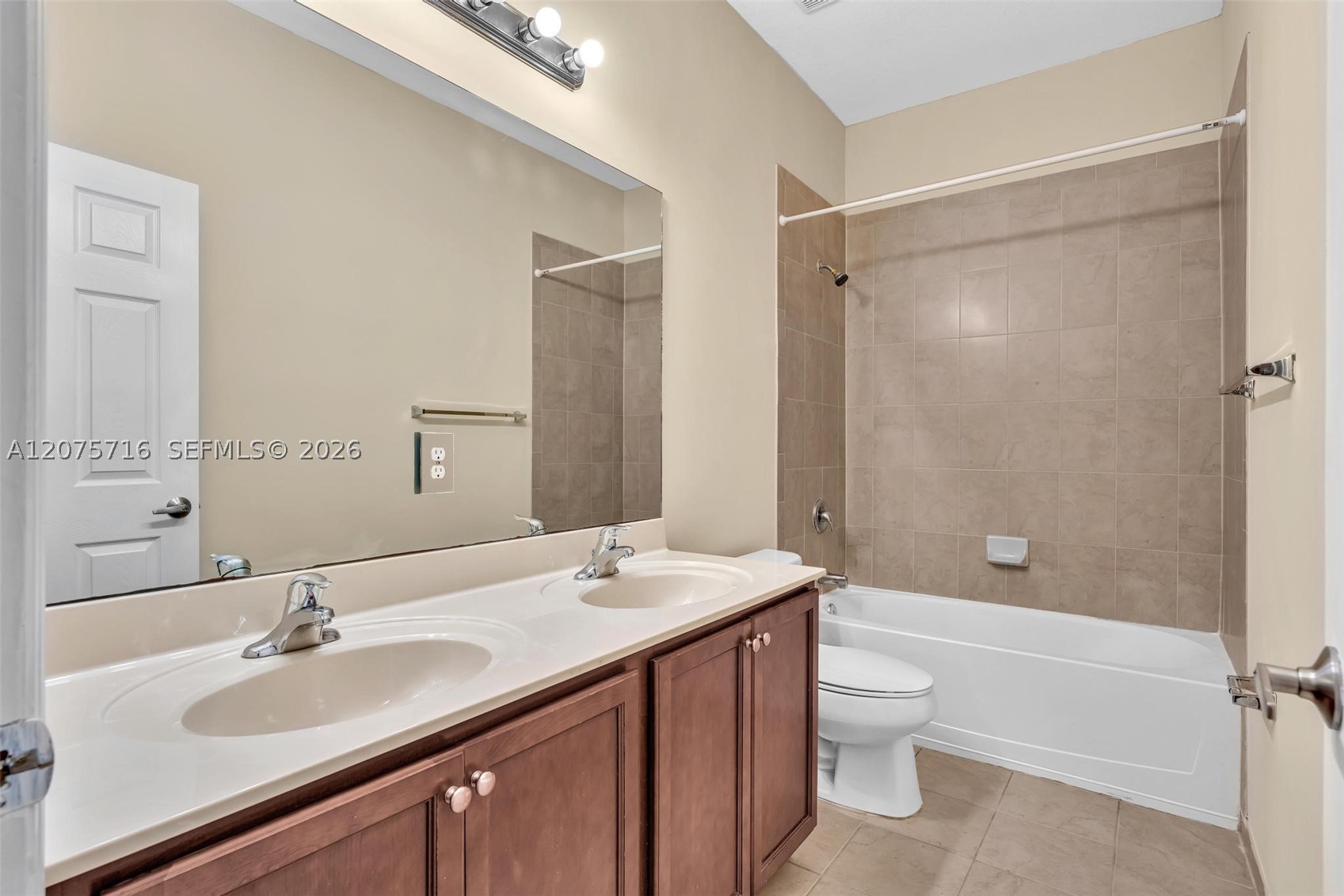 3222 NW 31st Ter, Oakland Park FL 33309