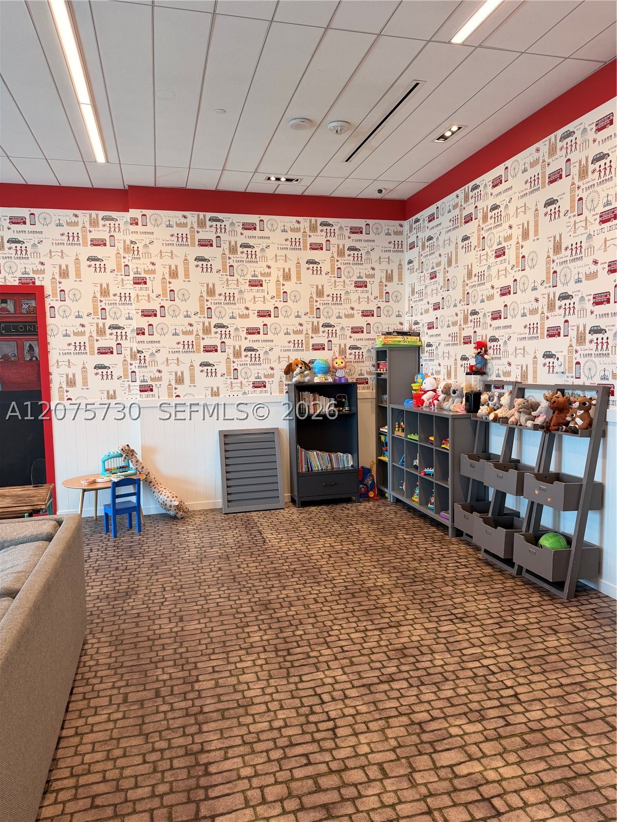 1080 Brickell Ave #913, Miami FL 33131