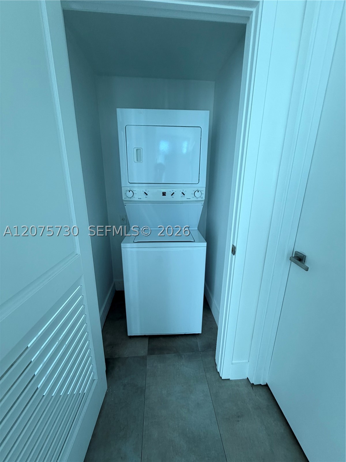 1080 Brickell Ave #913, Miami FL 33131