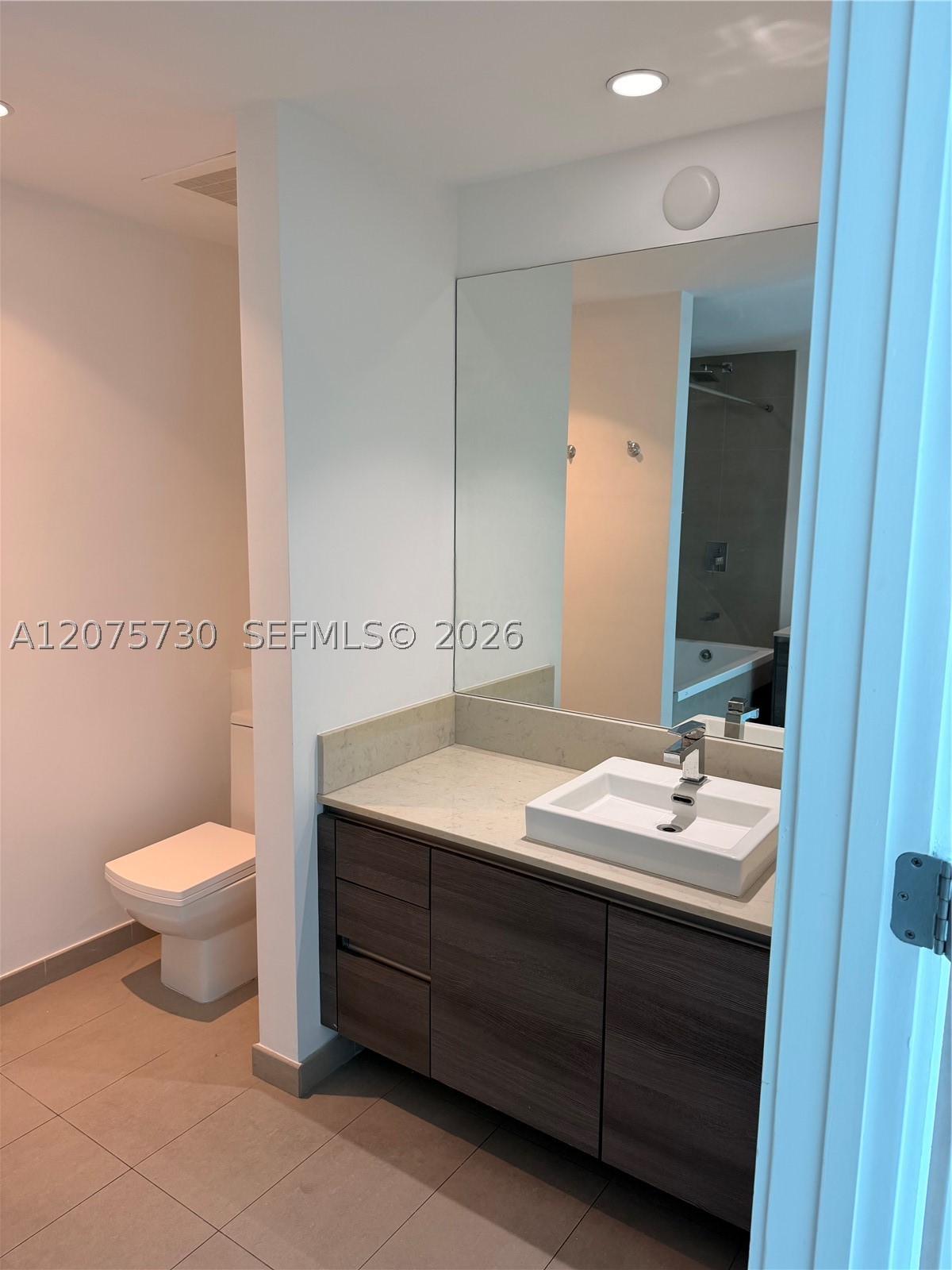 1080 Brickell Ave #913, Miami FL 33131