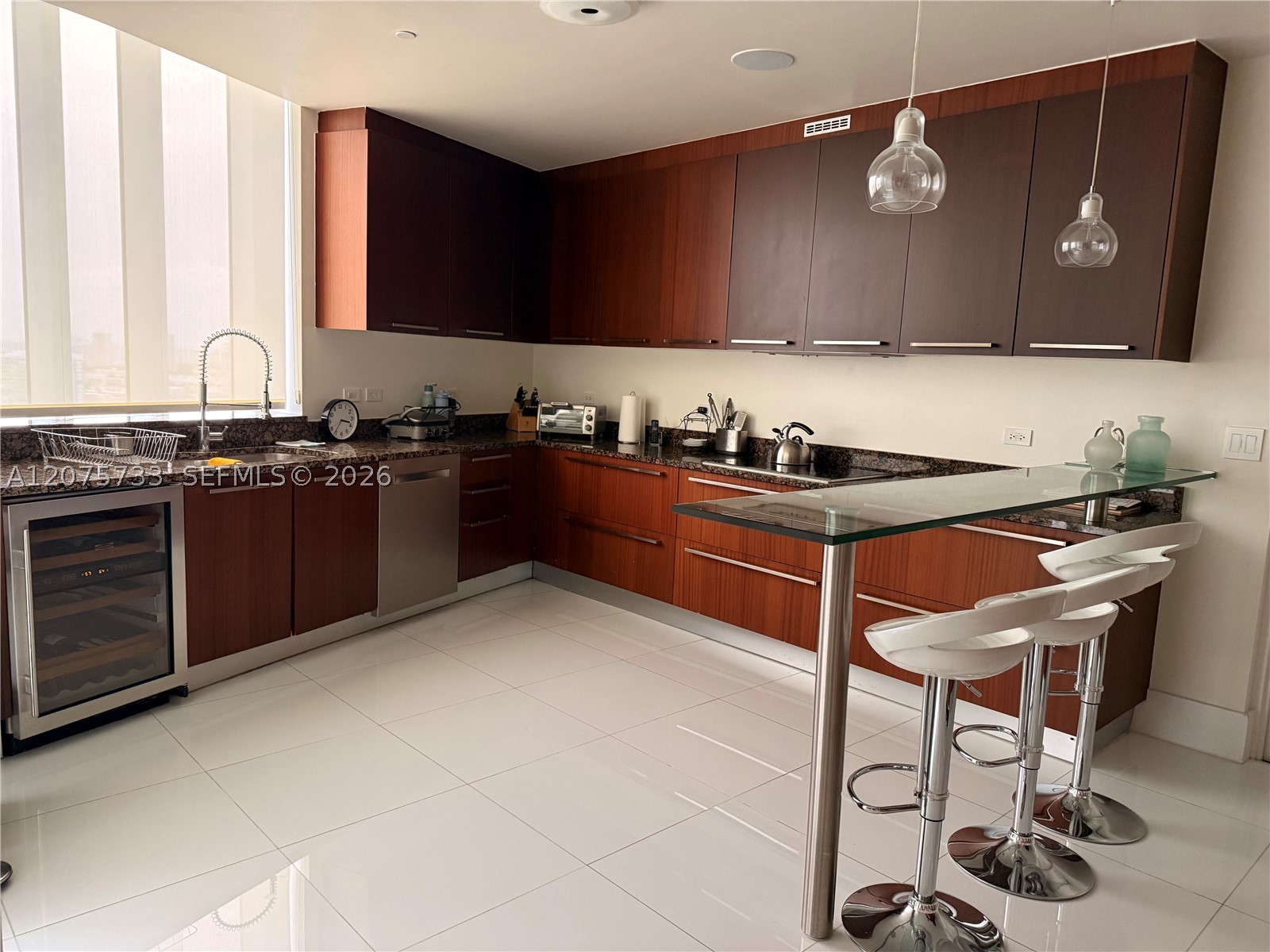 16001 SW Collins Ave #2406, Sunny Isles Beach FL 33160