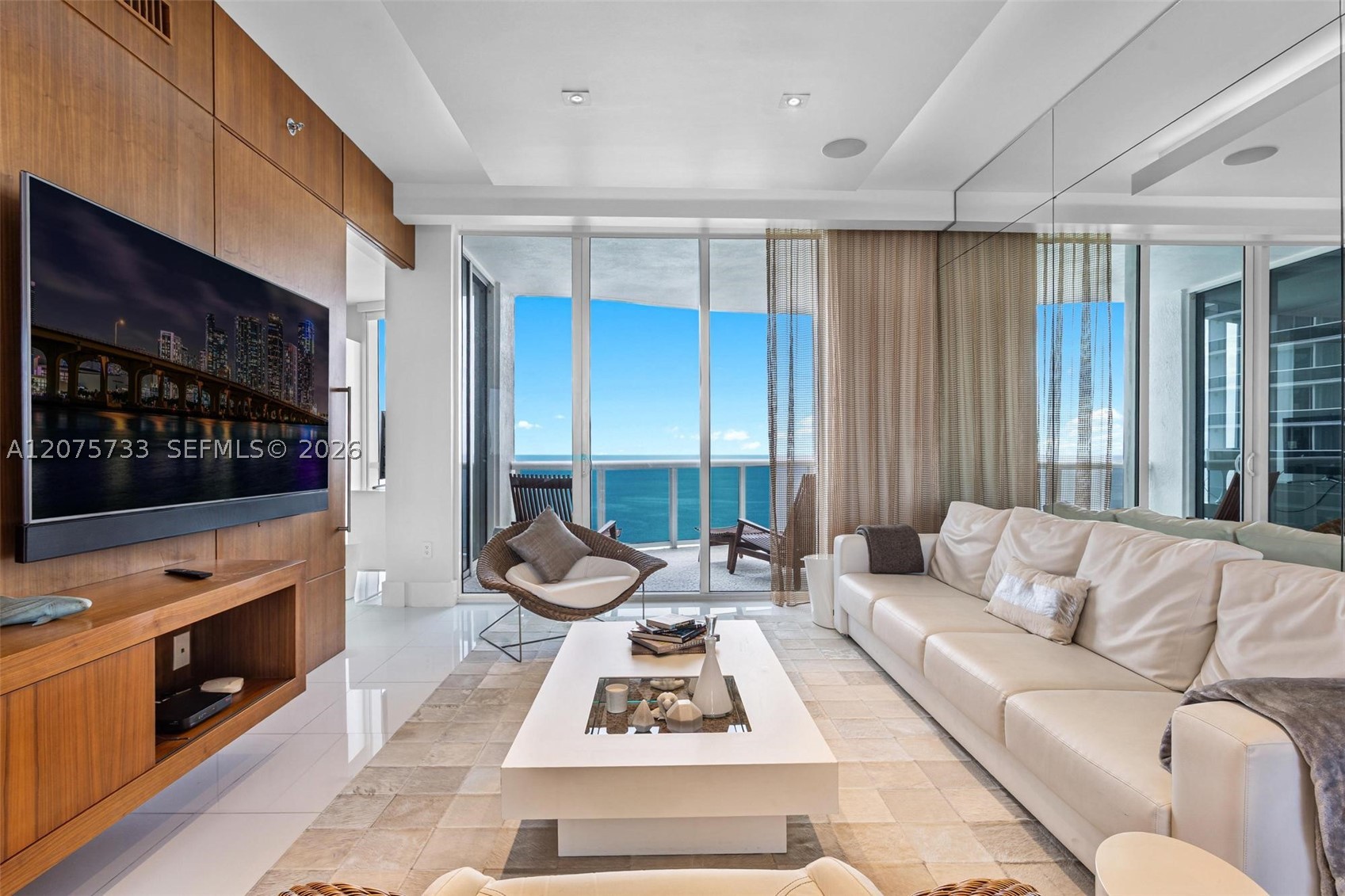16001 SW Collins Ave #2406, Sunny Isles Beach FL 33160
