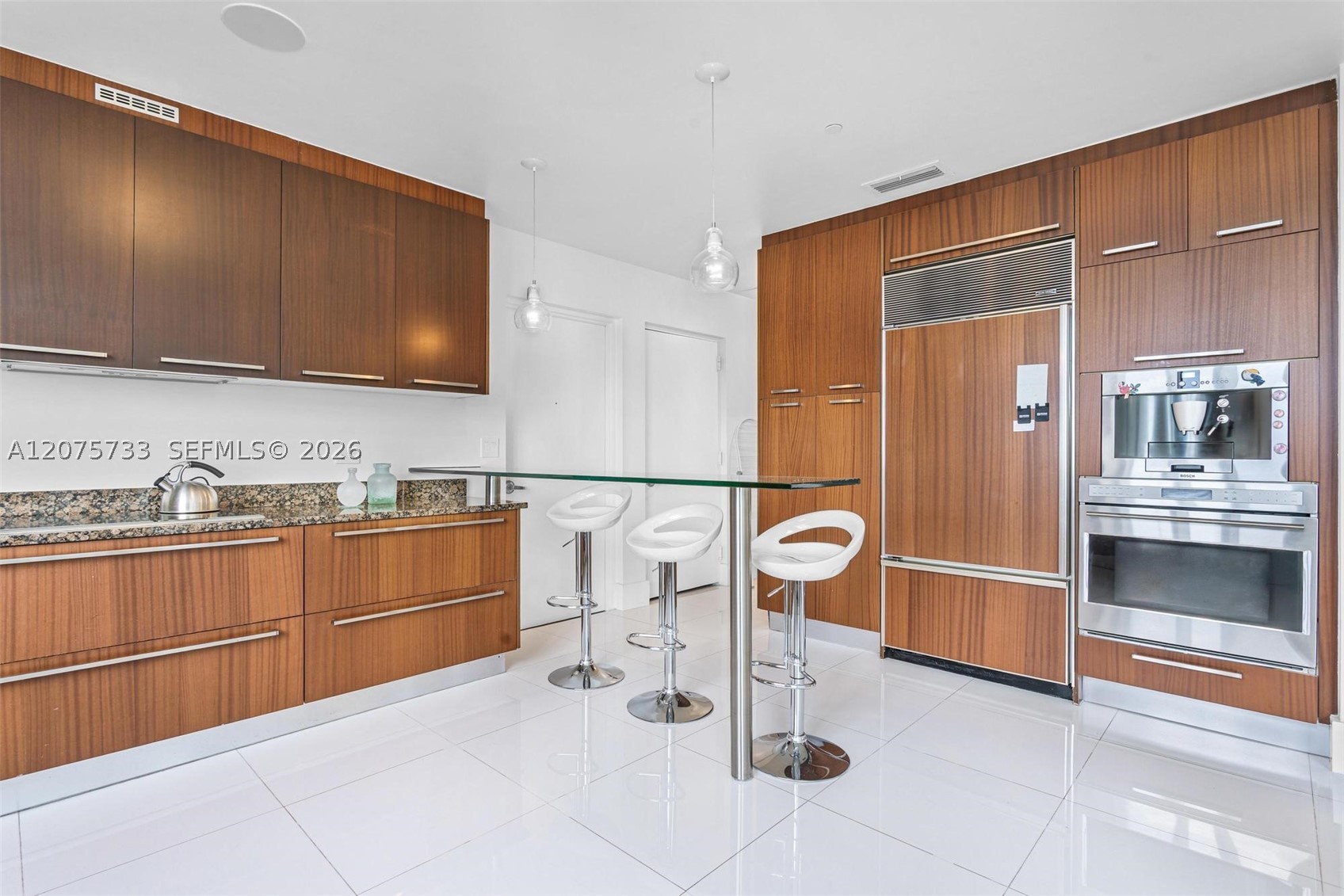 16001 SW Collins Ave #2406, Sunny Isles Beach FL 33160