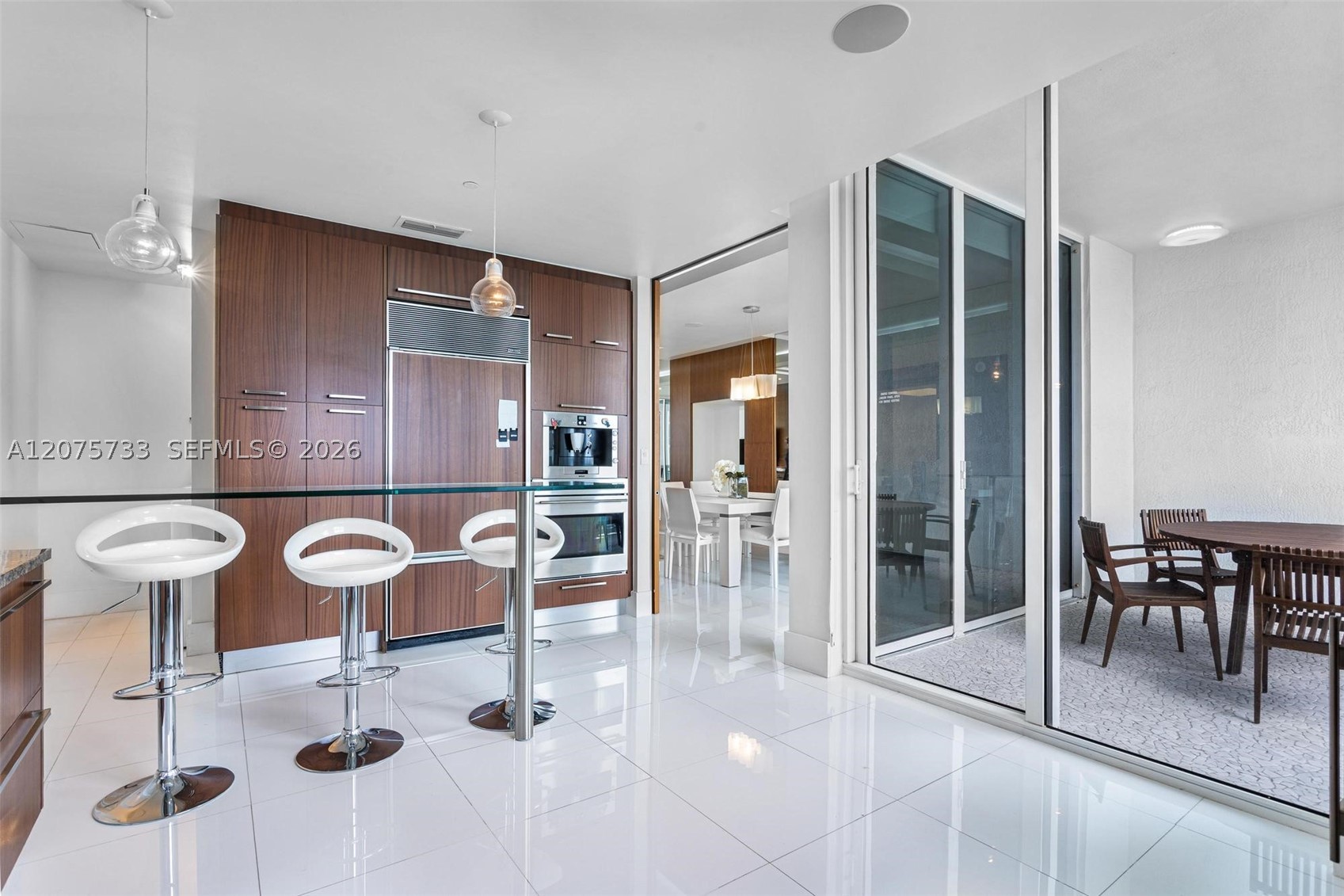 16001 SW Collins Ave #2406, Sunny Isles Beach FL 33160