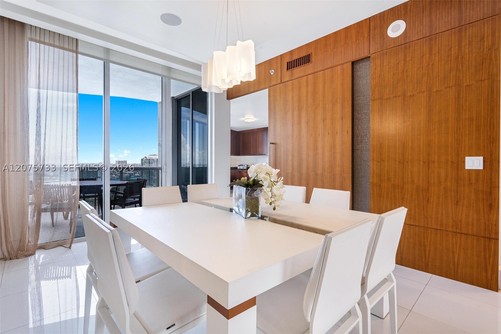 16001 SW Collins Ave #2406, Sunny Isles Beach FL 33160