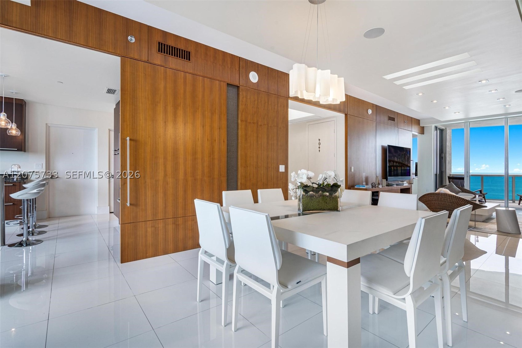 16001 SW Collins Ave #2406, Sunny Isles Beach FL 33160