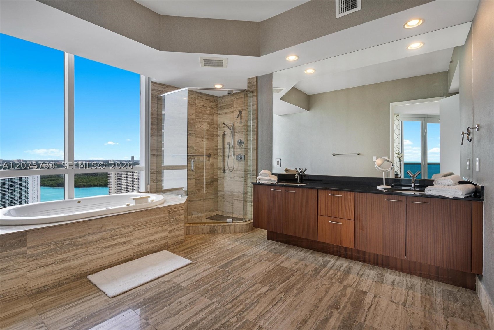 16001 SW Collins Ave #2406, Sunny Isles Beach FL 33160