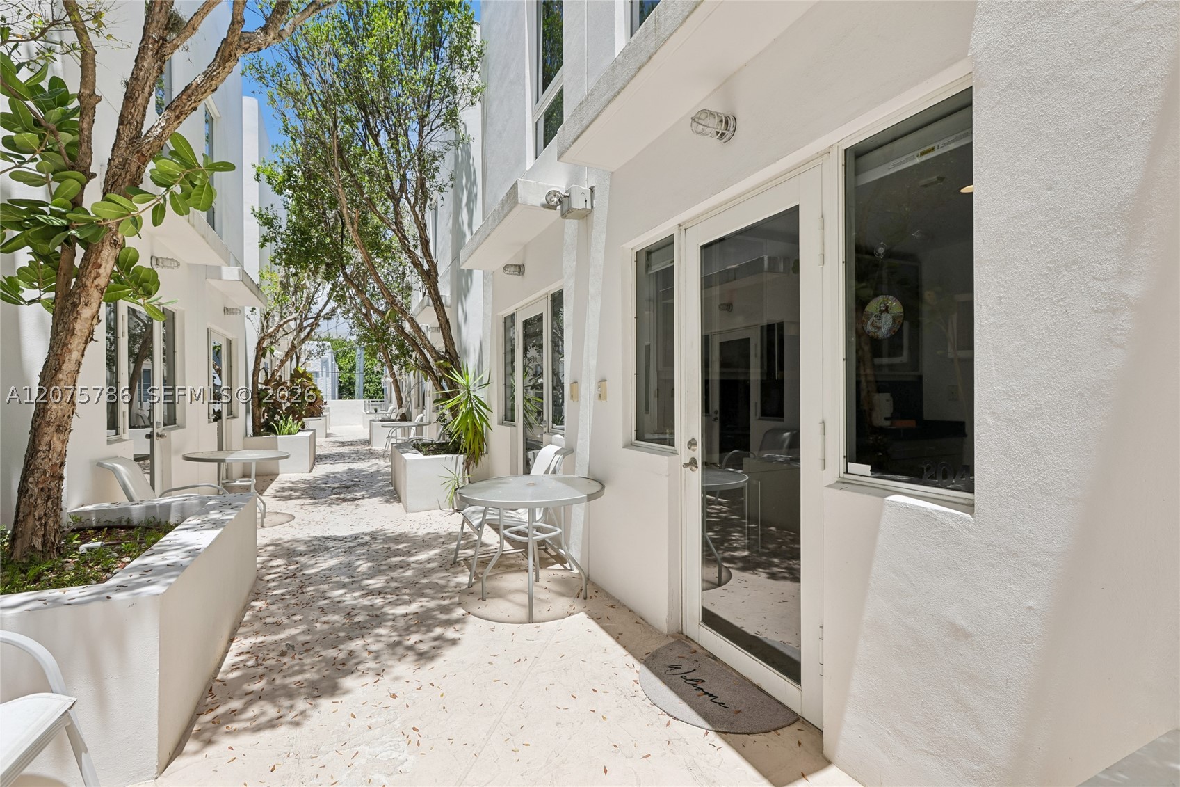 204 Washington Ave #13, Miami Beach FL 33139