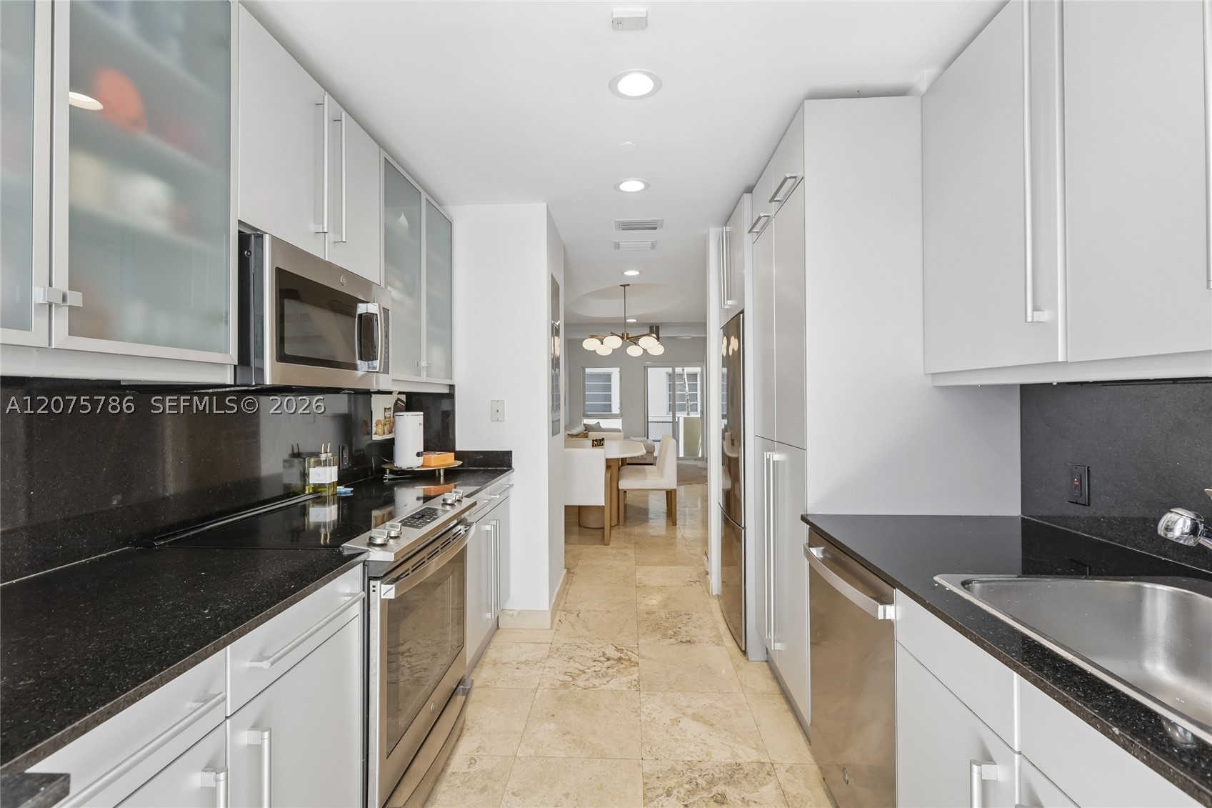 204 Washington Ave #13, Miami Beach FL 33139
