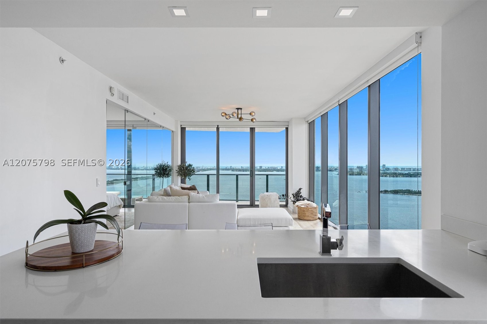 460 NE 28th St #3508, Miami FL 33137