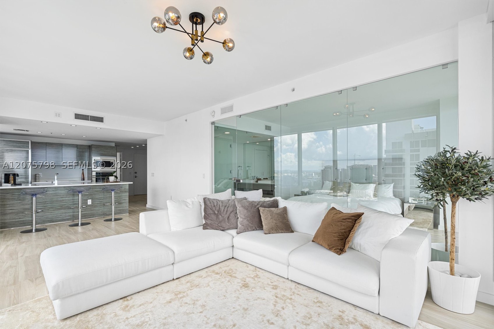 460 NE 28th St #3508, Miami FL 33137