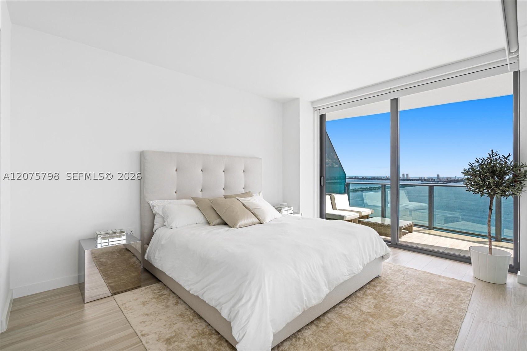 460 NE 28th St #3508, Miami FL 33137