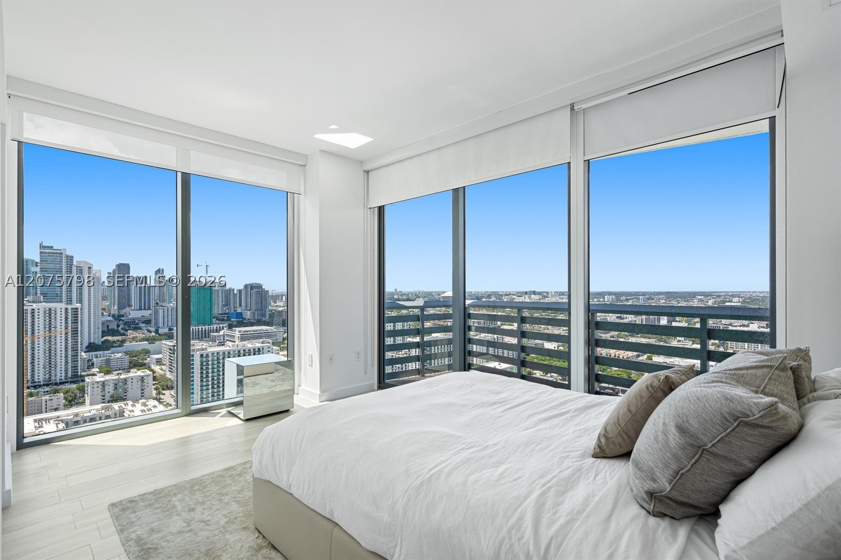 460 NE 28th St #3508, Miami FL 33137