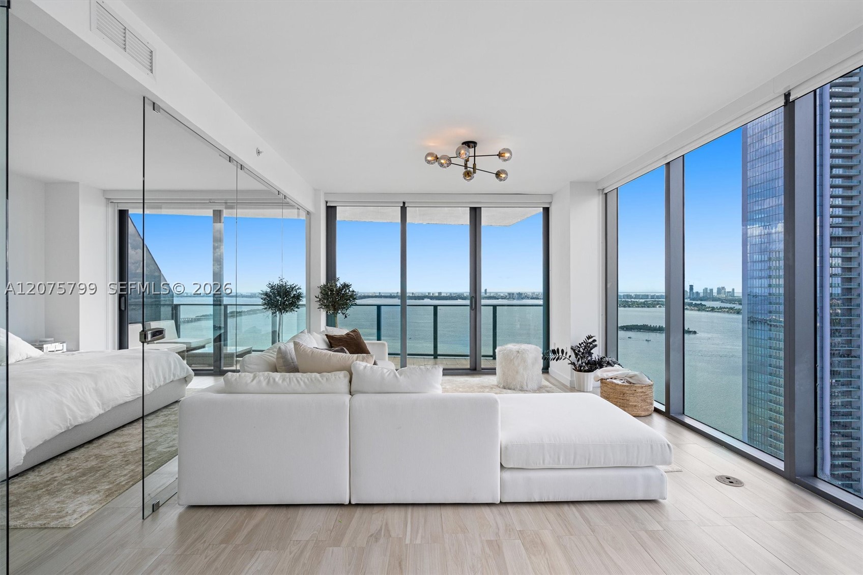 460 NE 28th St #3508, Miami FL 33137