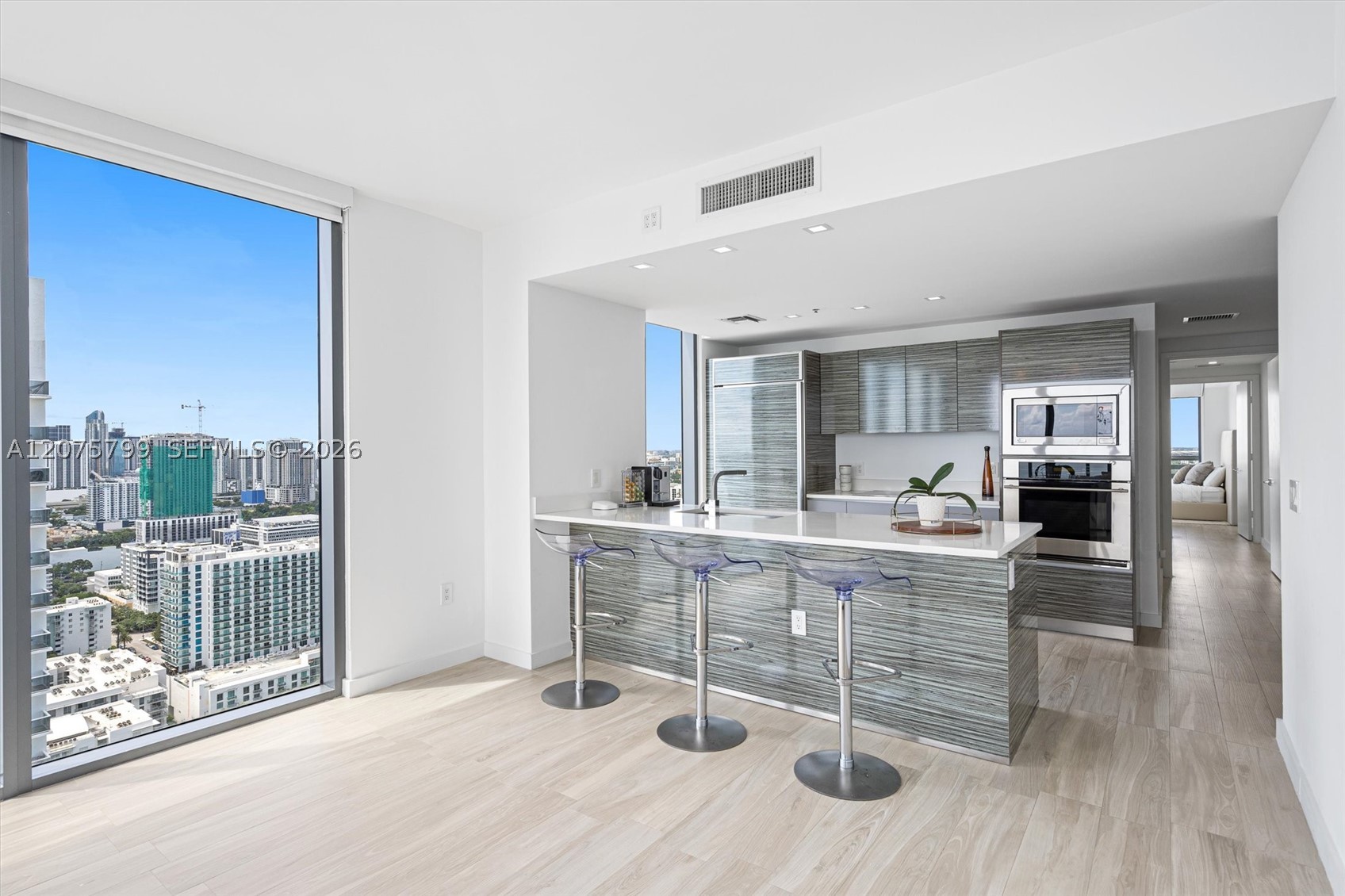 460 NE 28th St #3508, Miami FL 33137