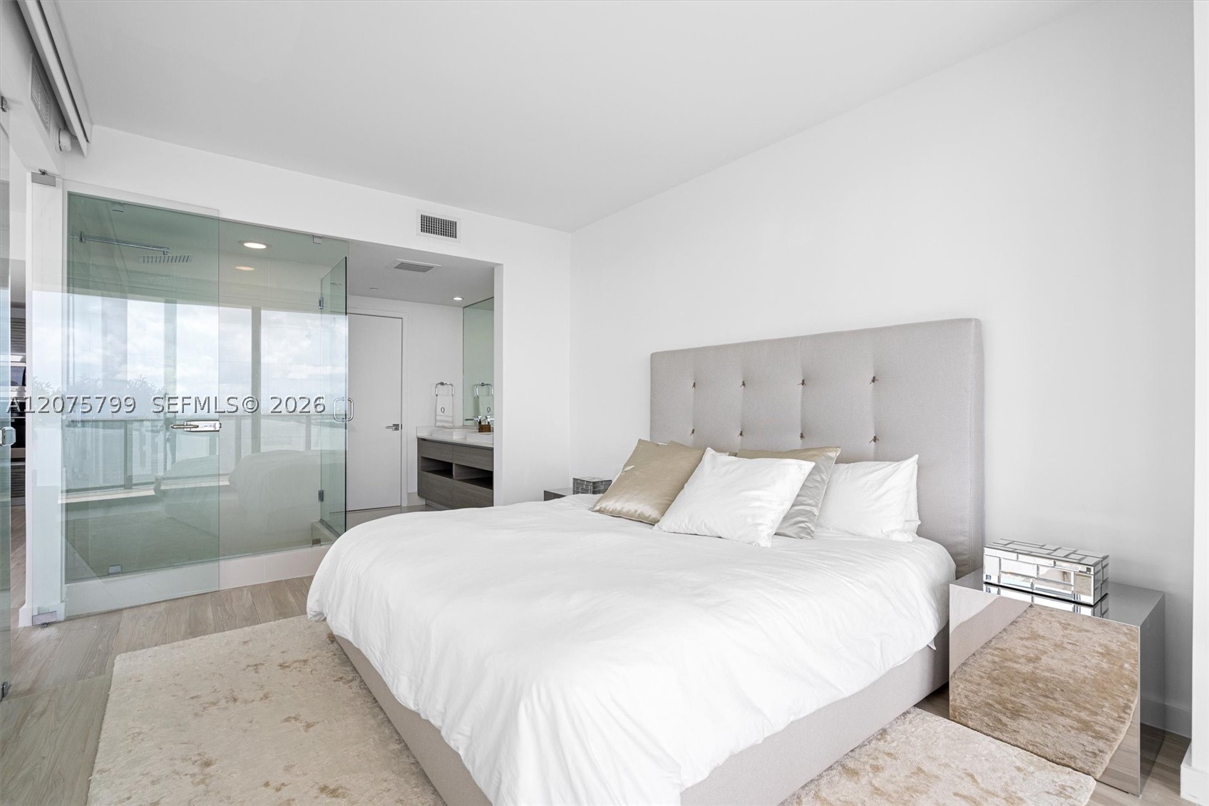 460 NE 28th St #3508, Miami FL 33137