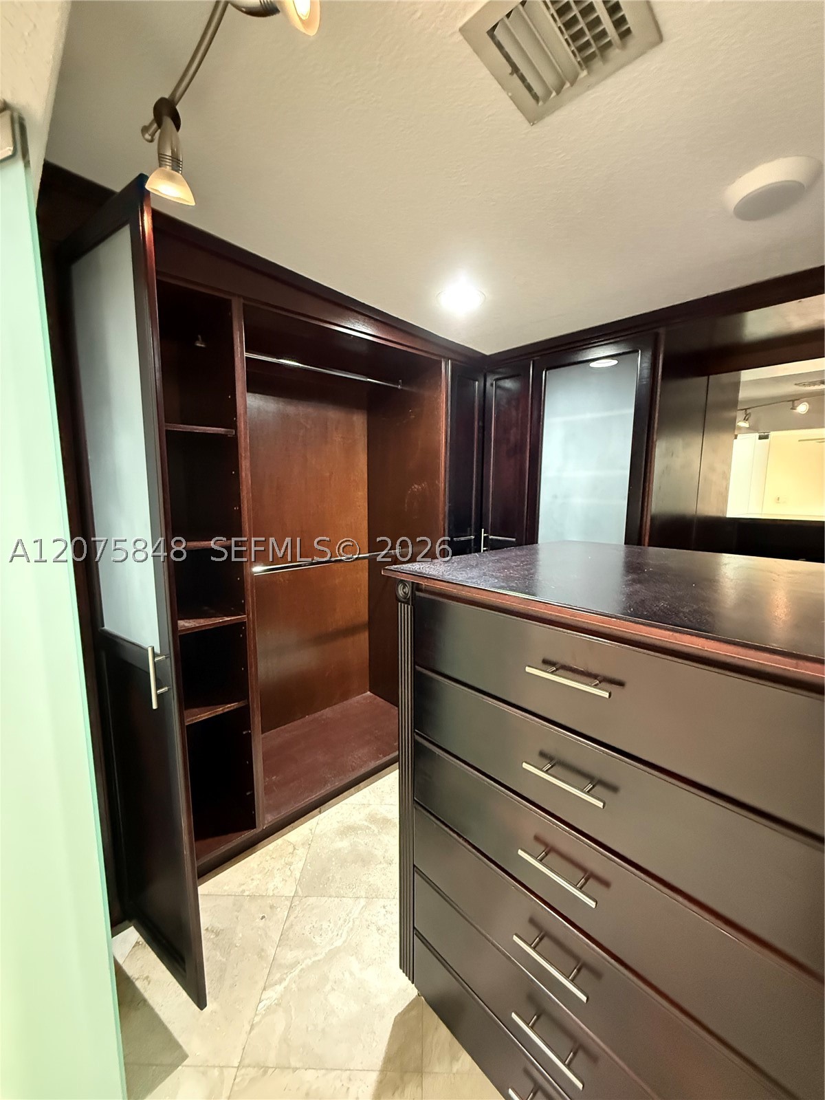 3889 NW 5th St, Miami FL 33126