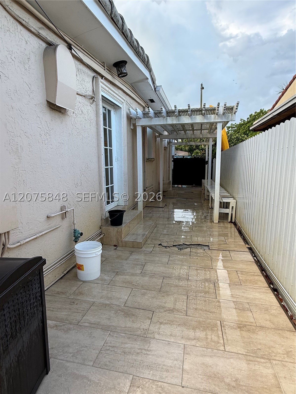 3889 NW 5th St, Miami FL 33126