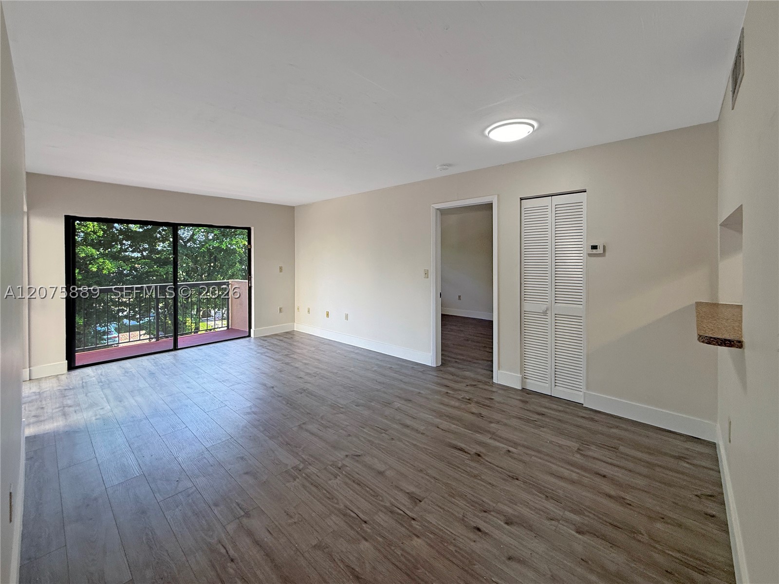 995 SW 84th Ave #309, Miami FL 33144
