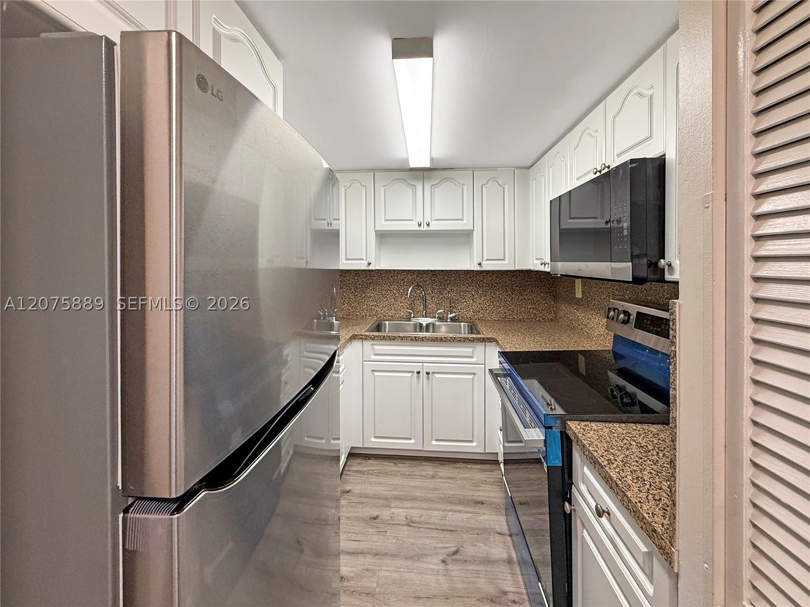 995 SW 84th Ave #309, Miami FL 33144