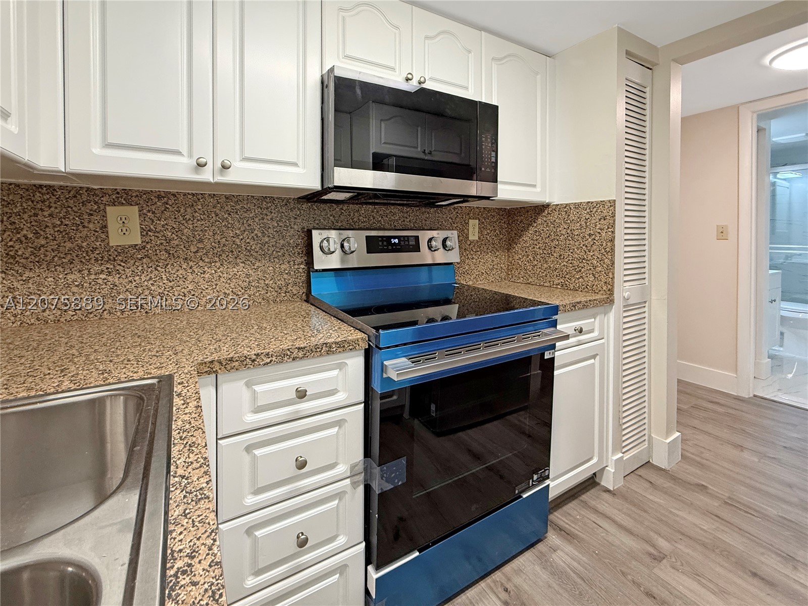 995 SW 84th Ave #309, Miami FL 33144