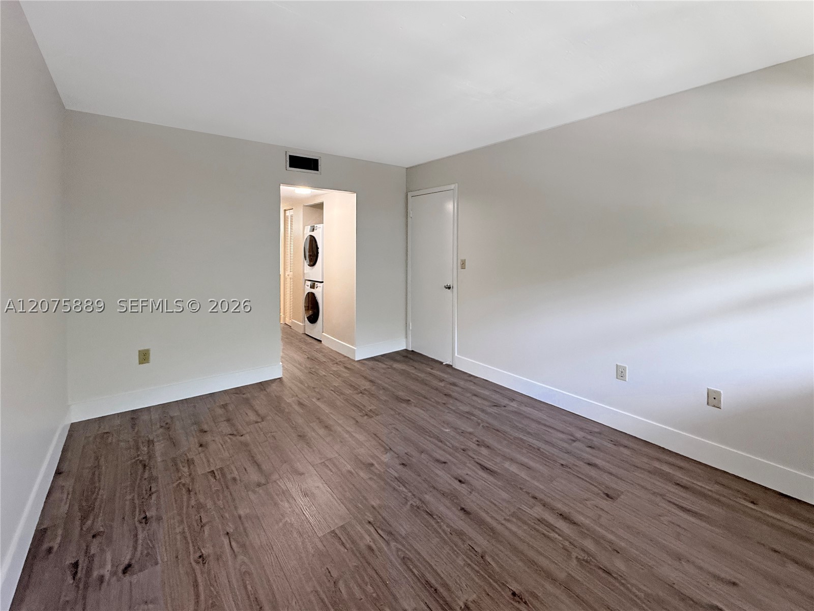 995 SW 84th Ave #309, Miami FL 33144