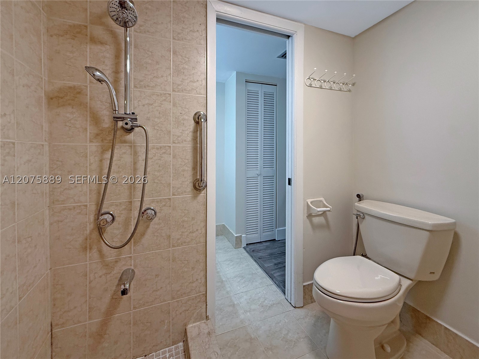 995 SW 84th Ave #309, Miami FL 33144