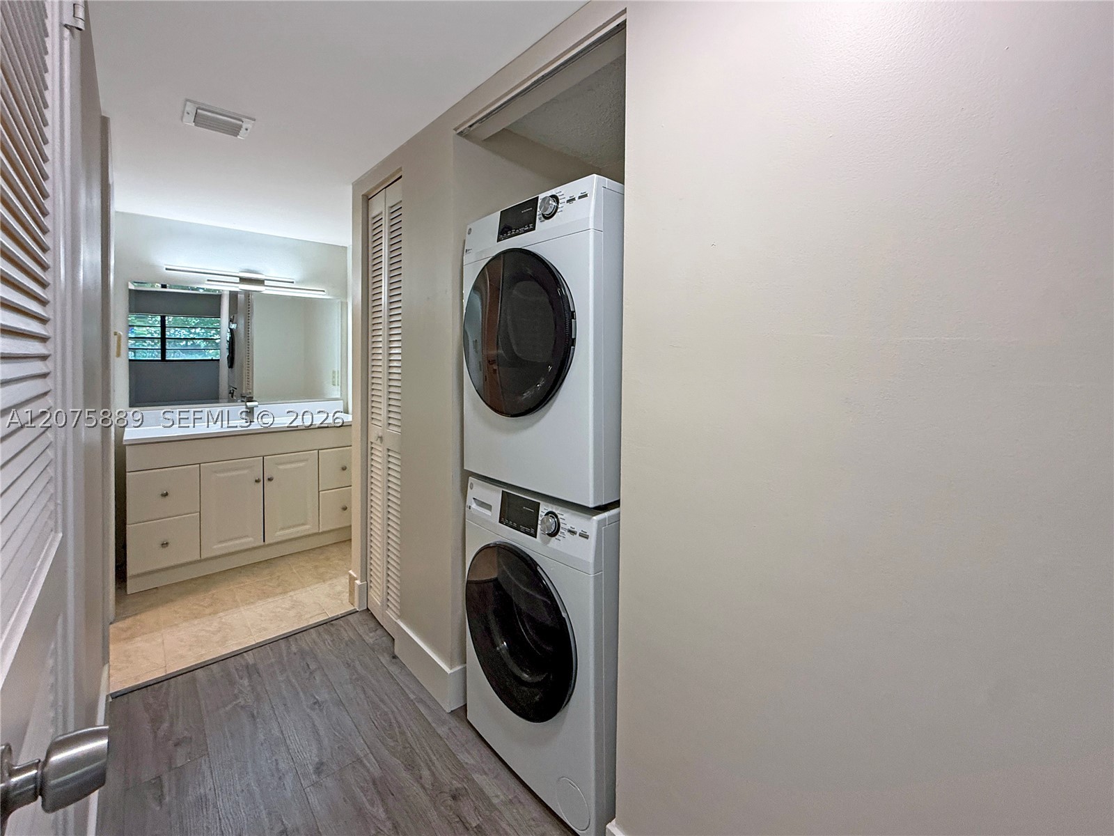 995 SW 84th Ave #309, Miami FL 33144