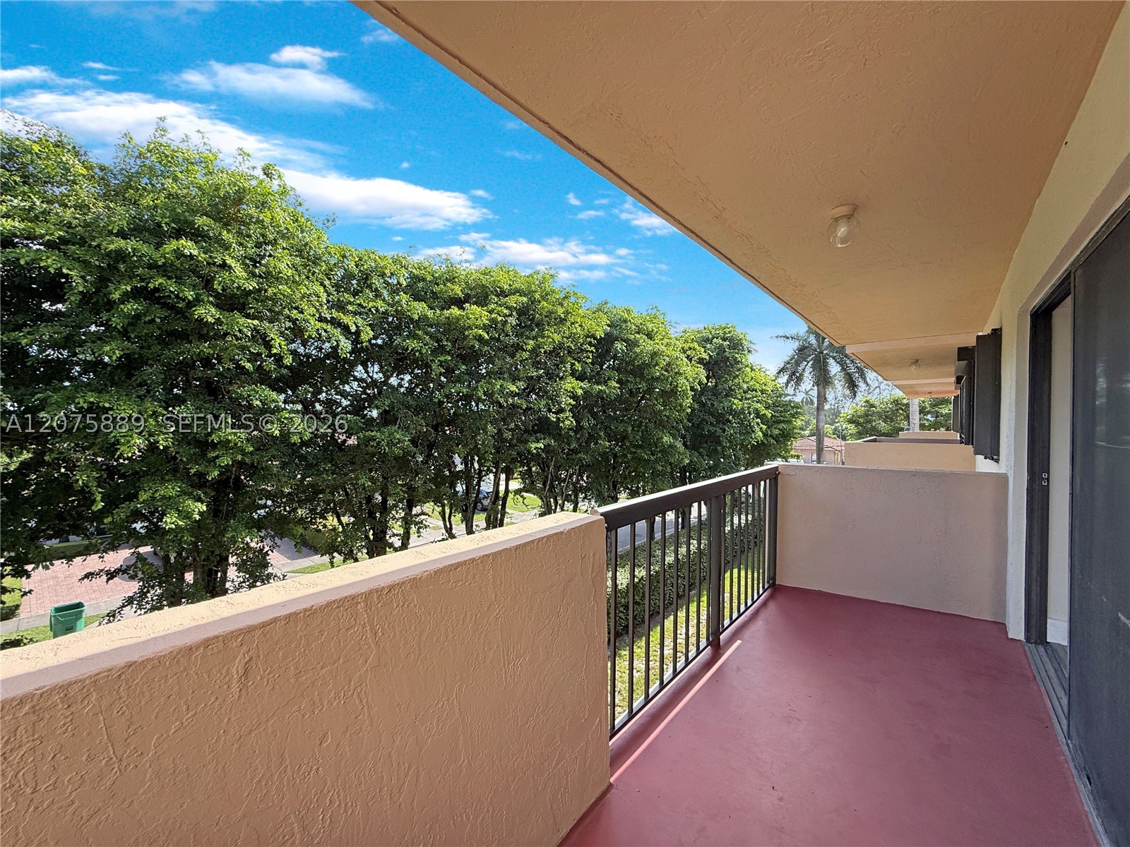 995 SW 84th Ave #309, Miami FL 33144