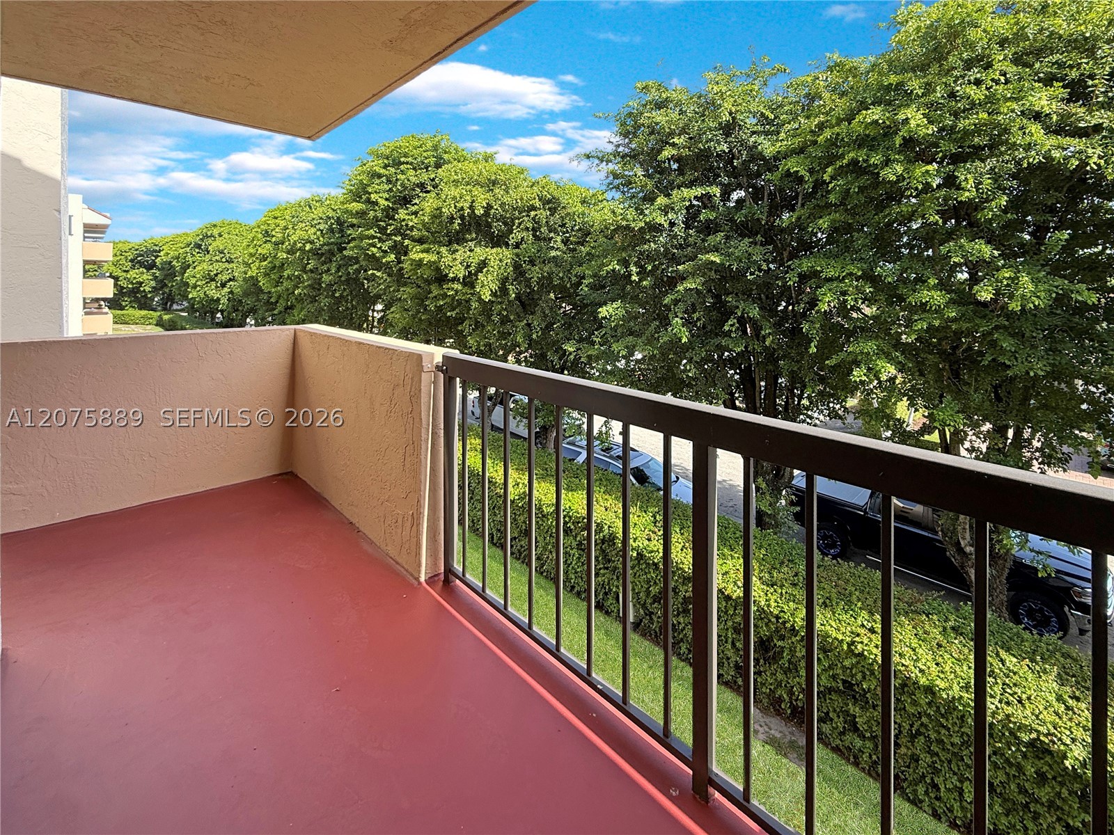 995 SW 84th Ave #309, Miami FL 33144