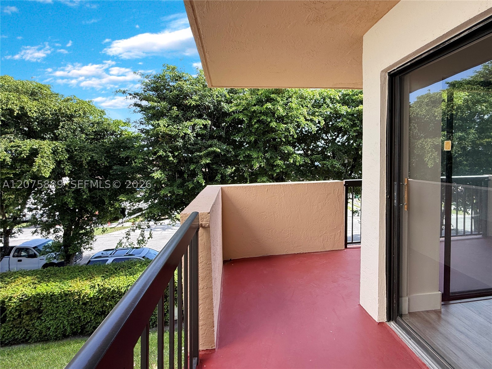 995 SW 84th Ave #309, Miami FL 33144