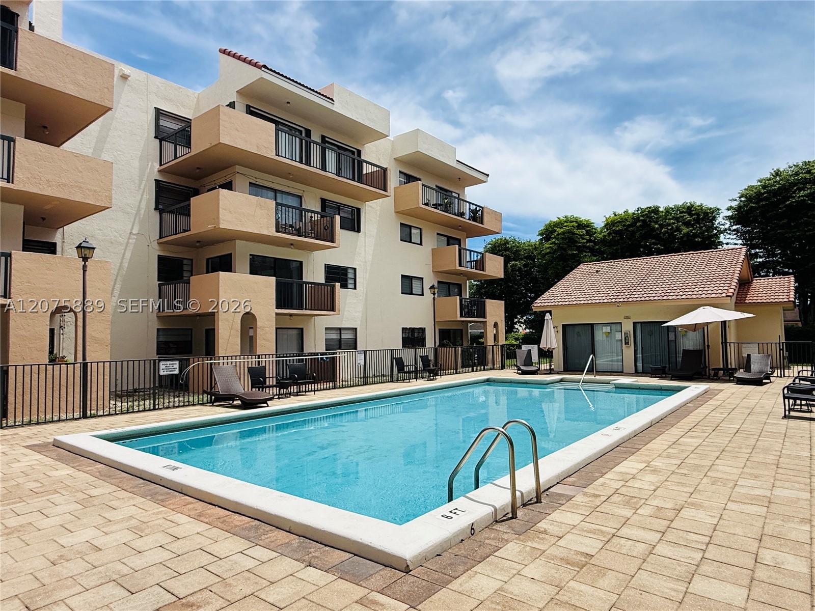 995 SW 84th Ave #309, Miami FL 33144