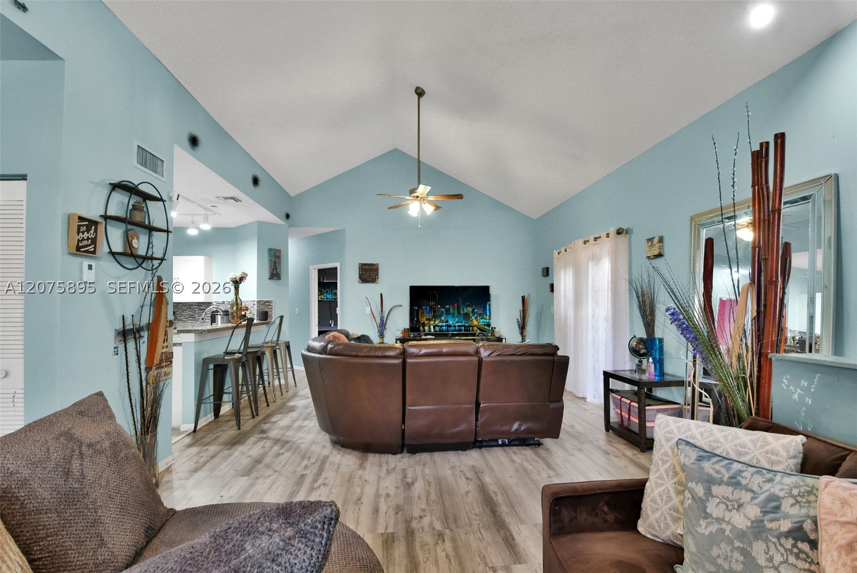 1419 Avon Ln #216, North Lauderdale FL 33068