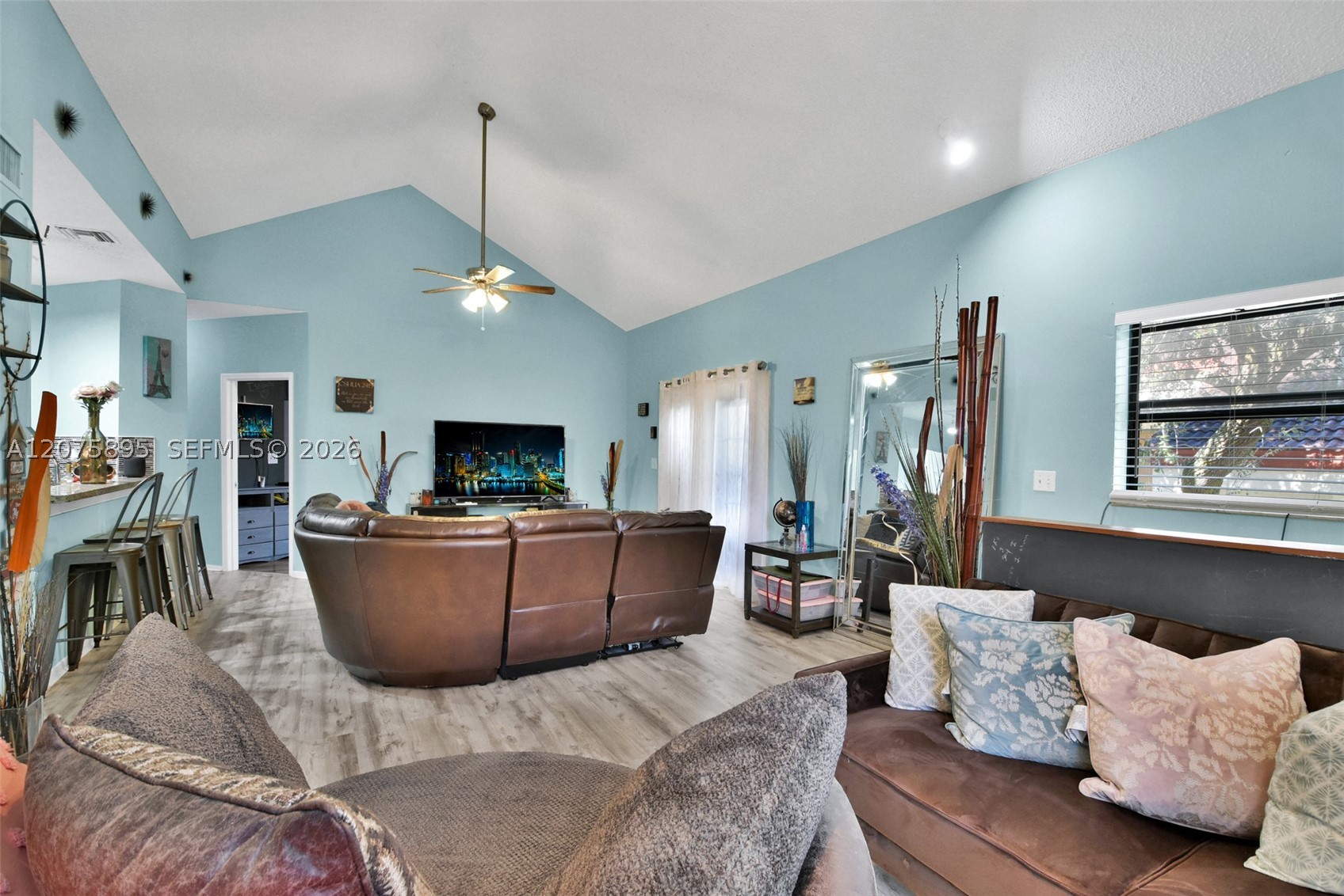 1419 Avon Ln #216, North Lauderdale FL 33068
