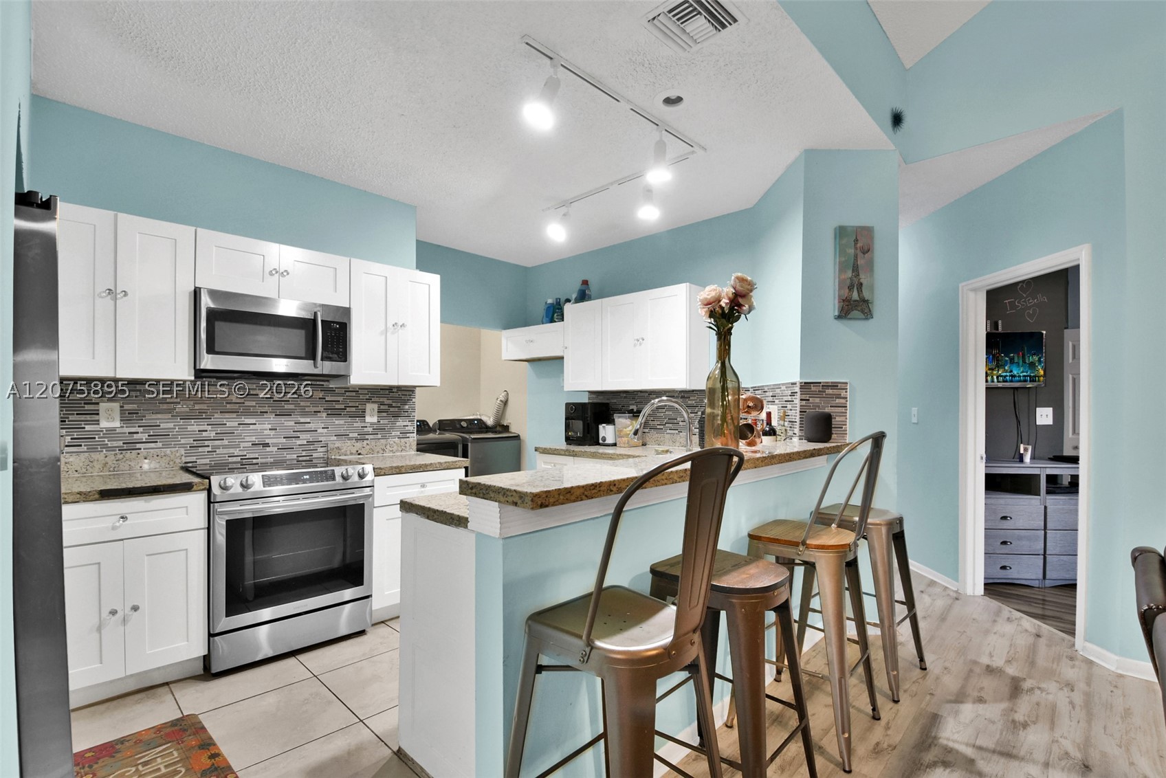 1419 Avon Ln #216, North Lauderdale FL 33068