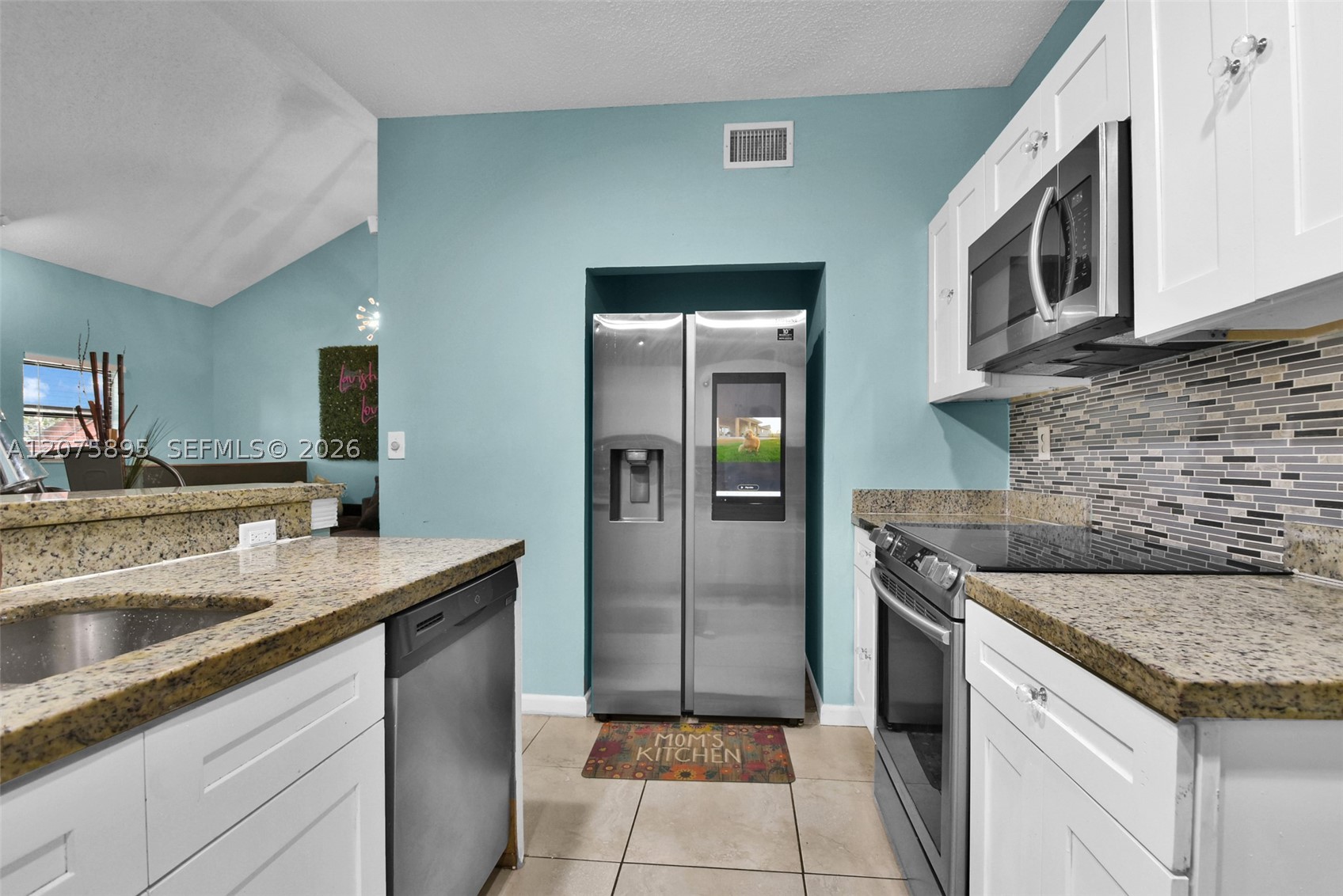 1419 Avon Ln #216, North Lauderdale FL 33068