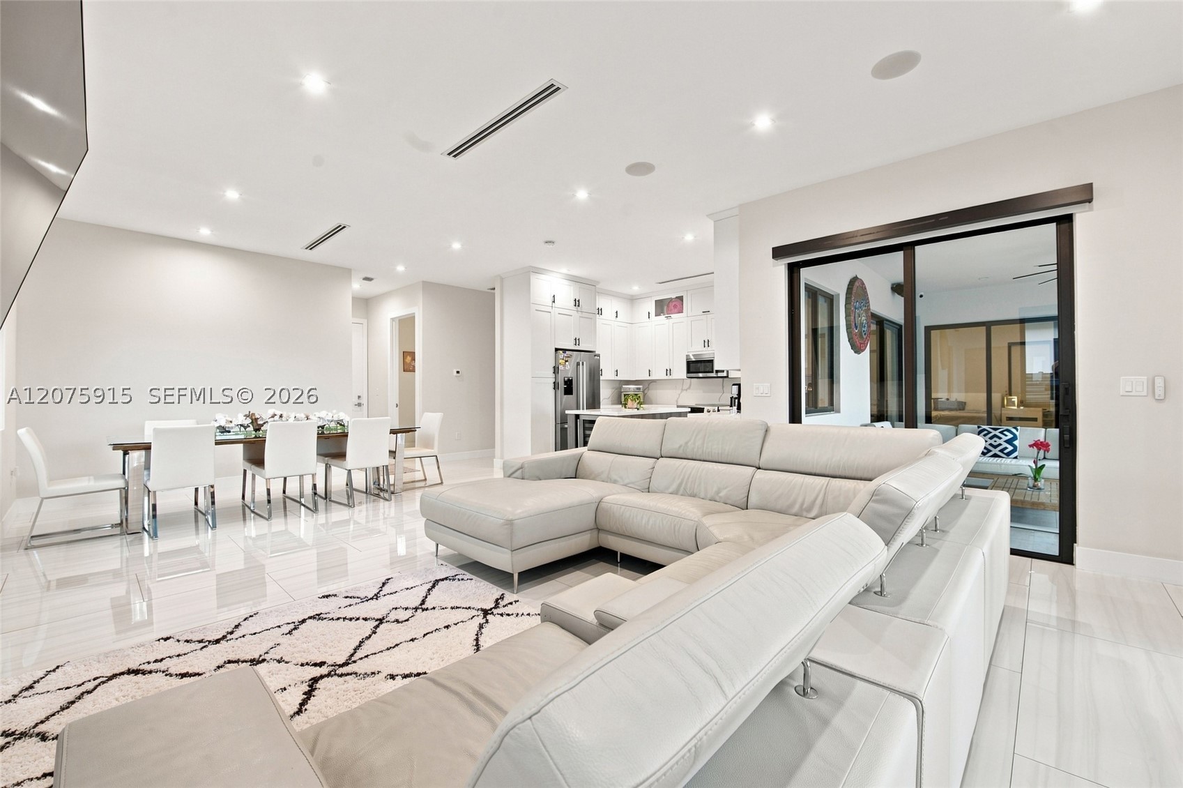 9450 SW 35th St, Miami FL 33165