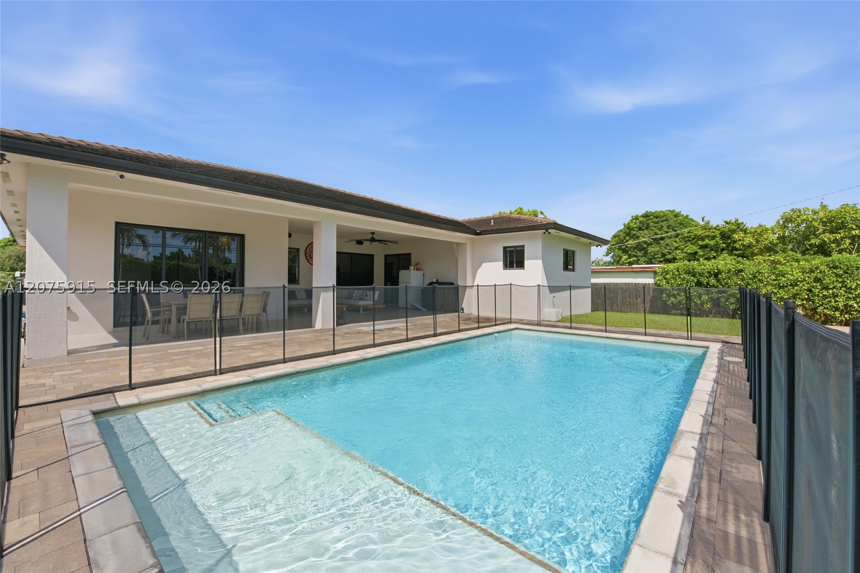 9450 SW 35th St, Miami FL 33165