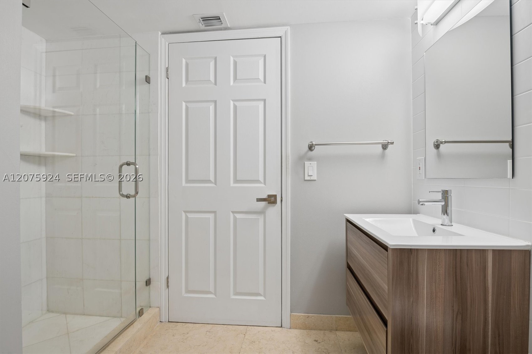 3500 Mystic Pointe Dr #805, Aventura FL 33180