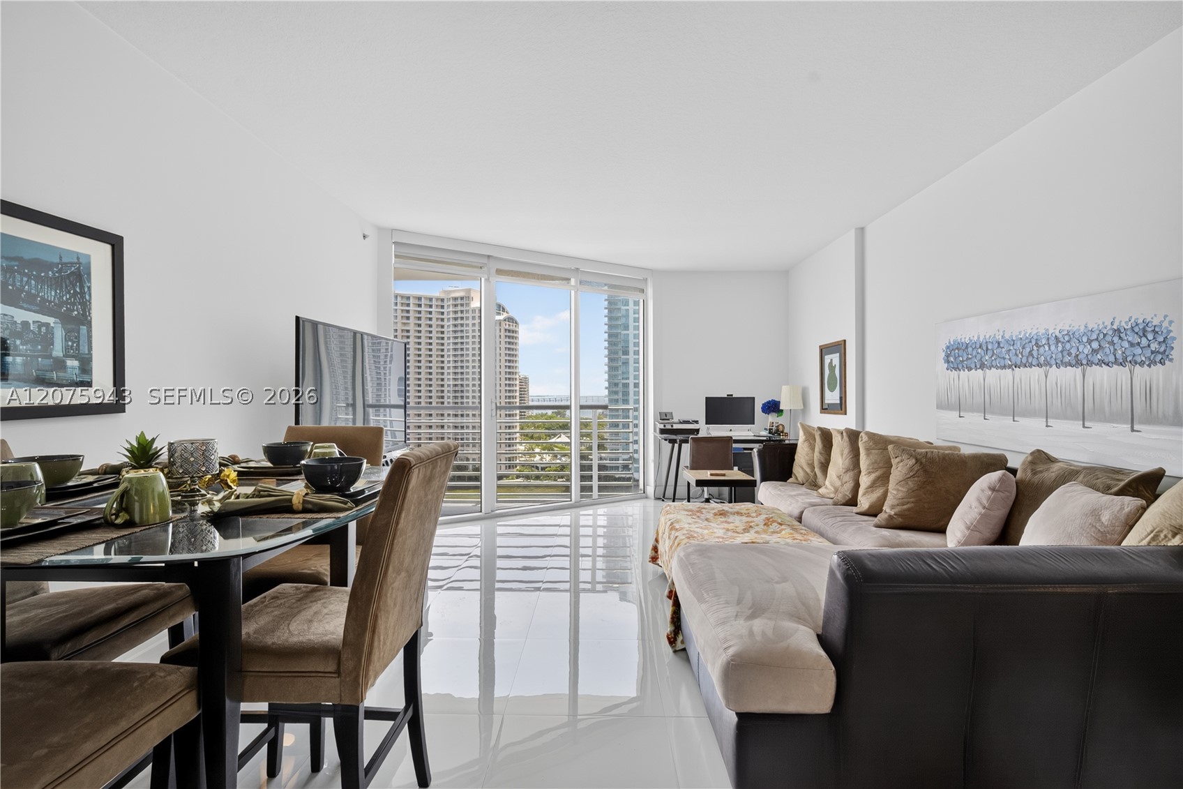 335 S Biscayne Blvd #1503, Miami FL 33131