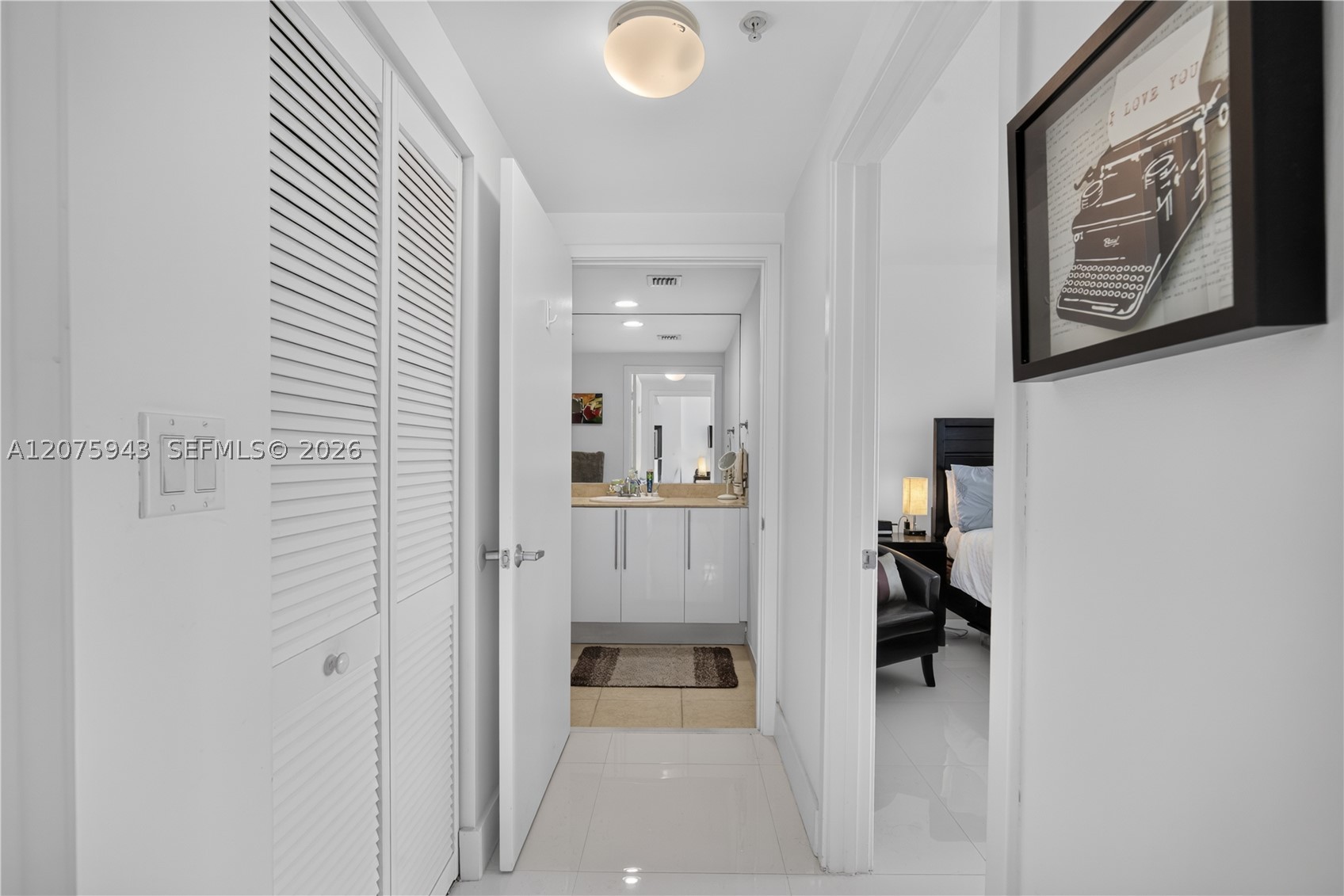 335 S Biscayne Blvd #1503, Miami FL 33131