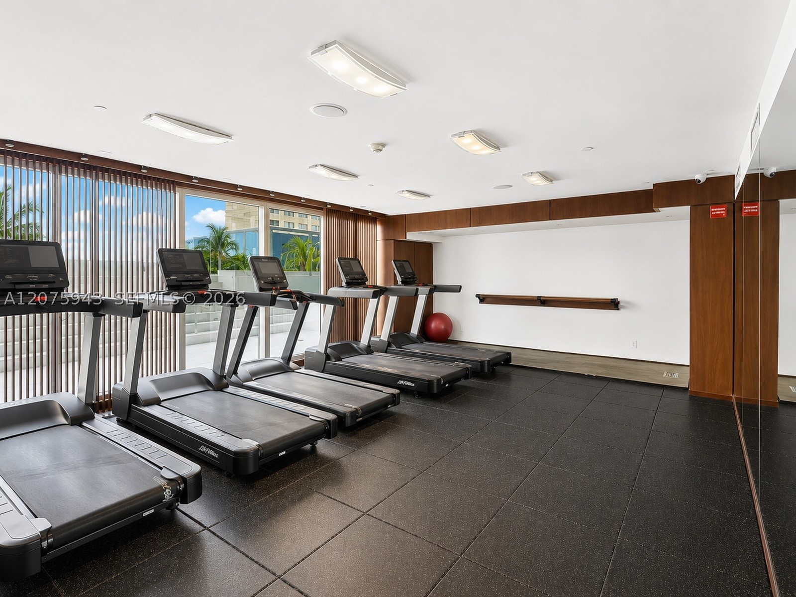 335 S Biscayne Blvd #1503, Miami FL 33131