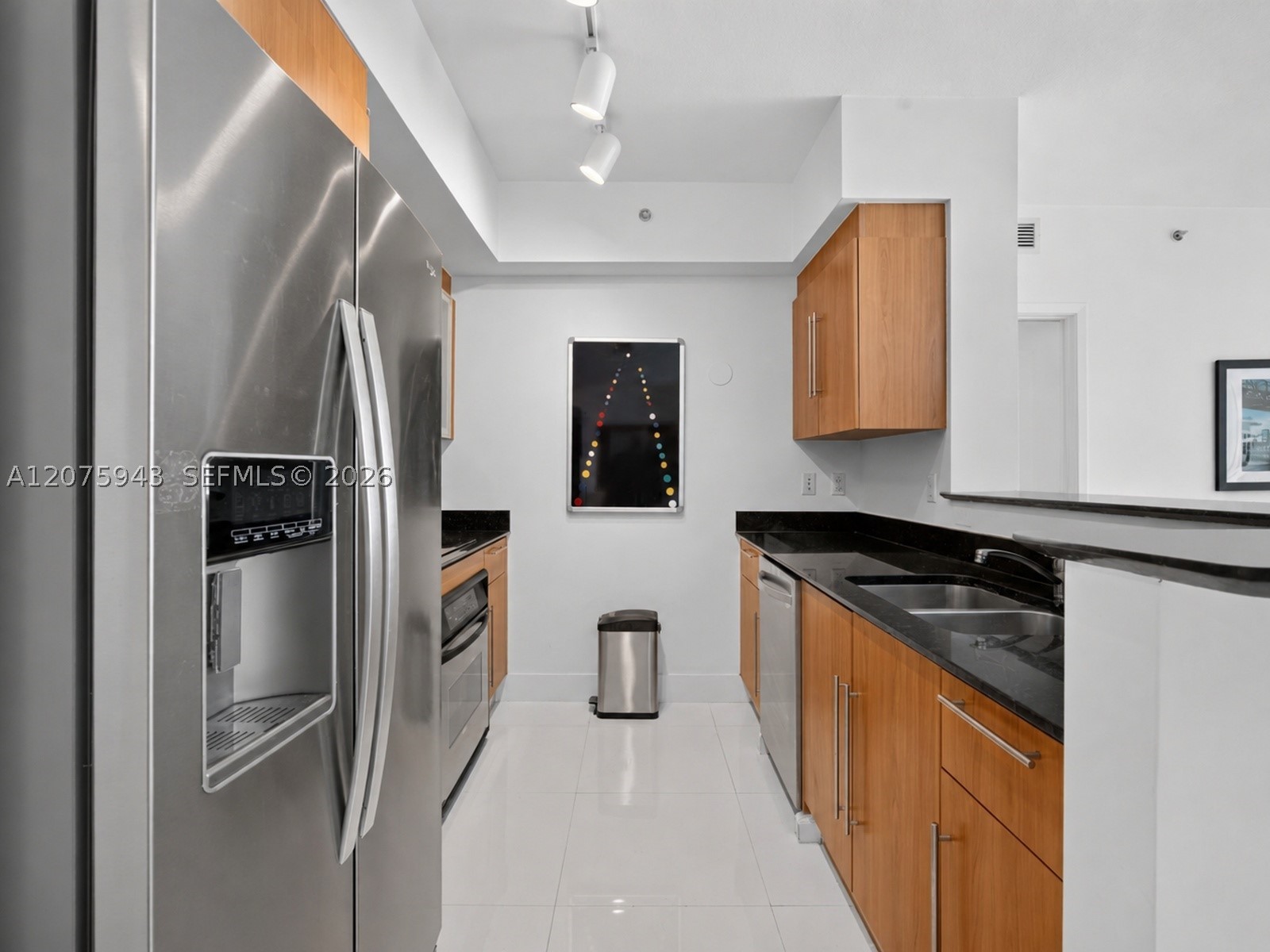 335 S Biscayne Blvd #1503, Miami FL 33131