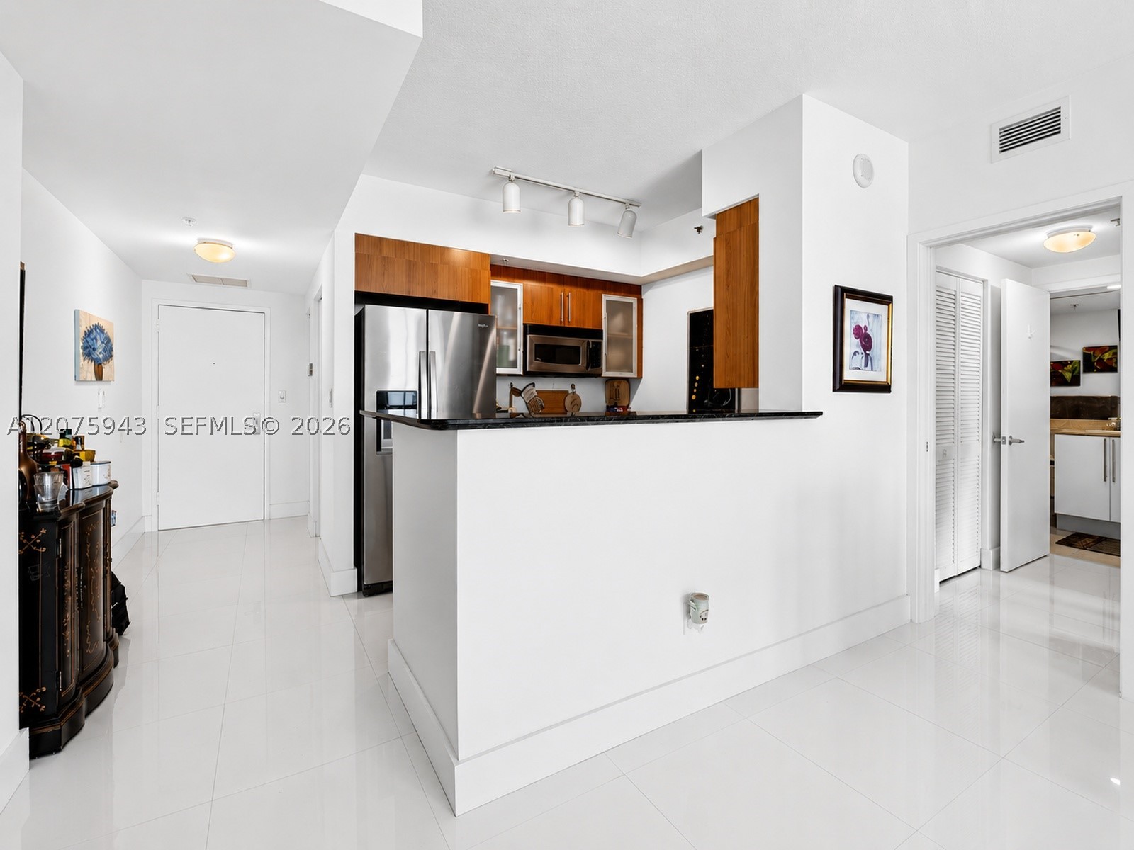 335 S Biscayne Blvd #1503, Miami FL 33131